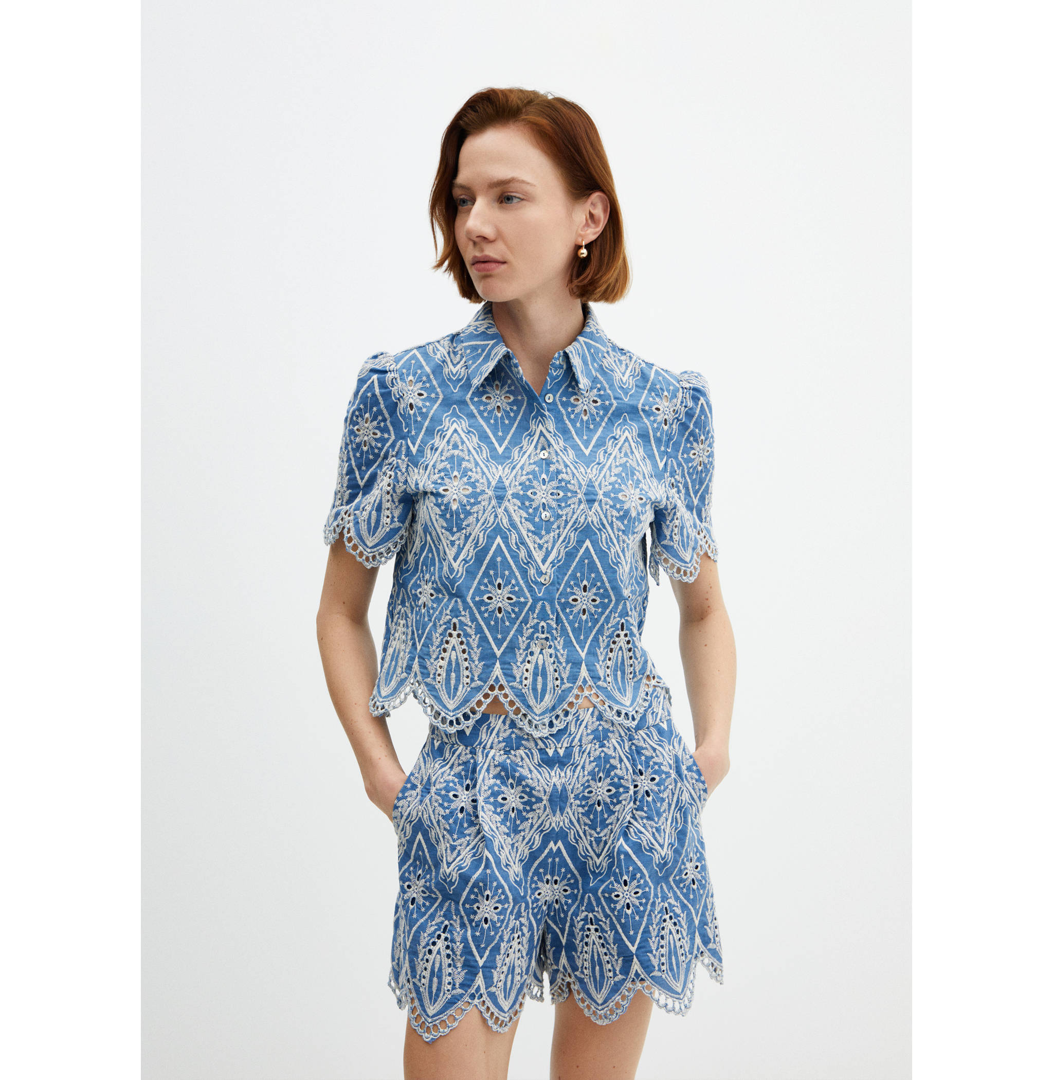 Embroidered openwork shirt - Medium plane