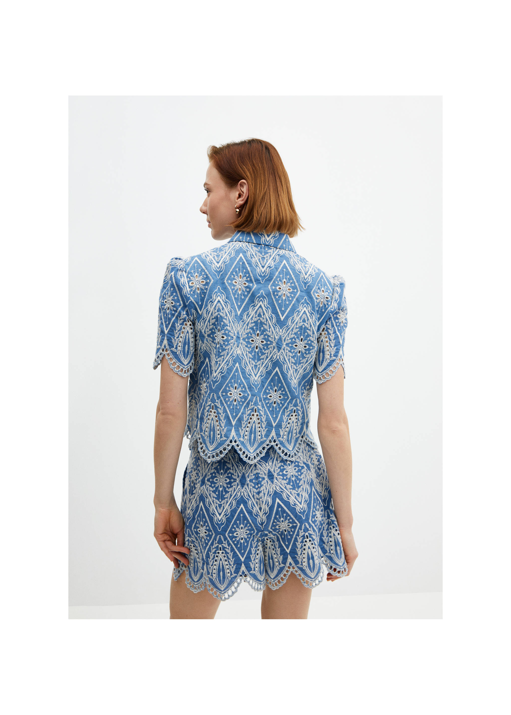 Embroidered openwork shirt - Reverse of the article, Blue. Ref: 67008647-00.