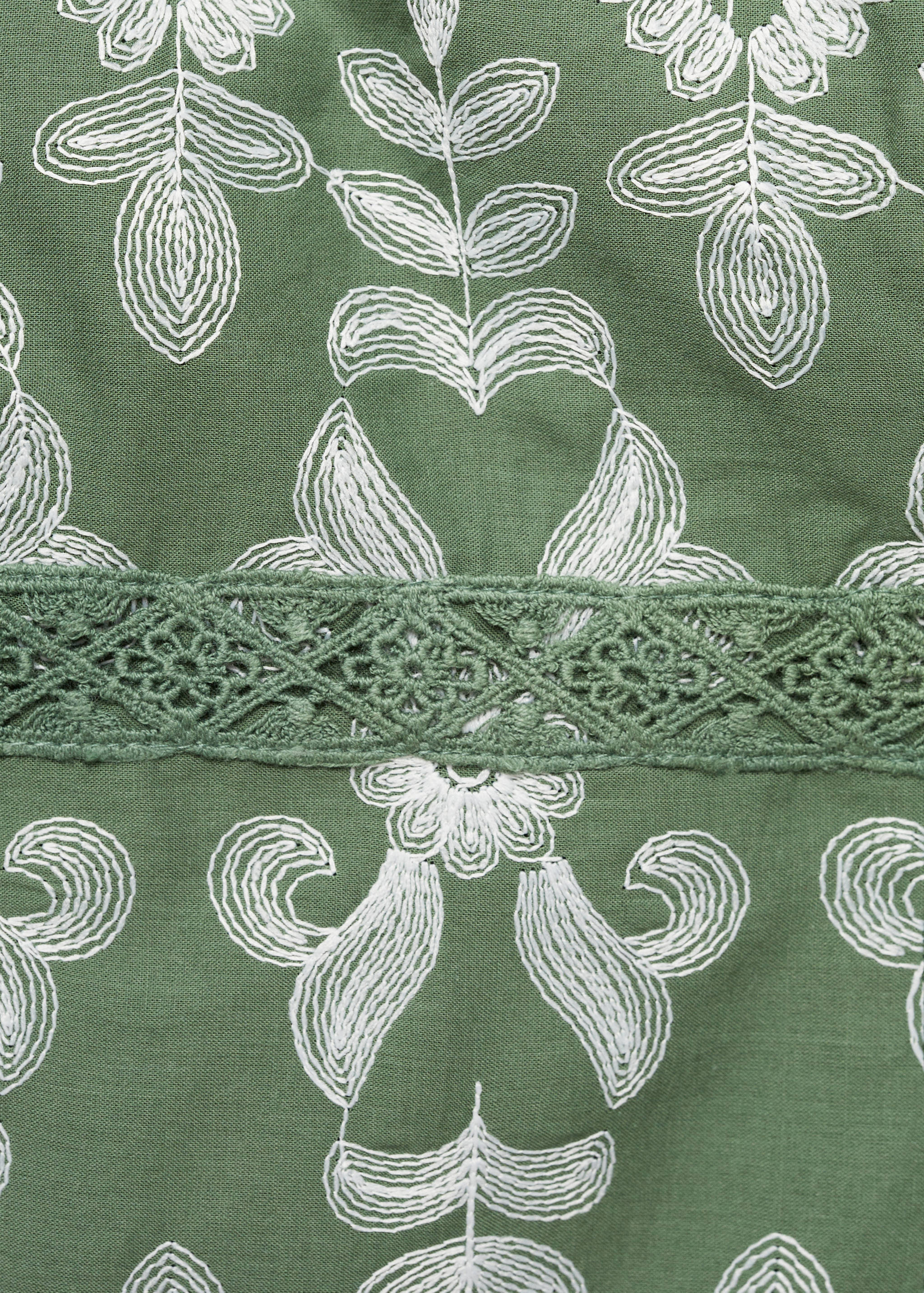 Strapless embroidered dress - Details of the article 8