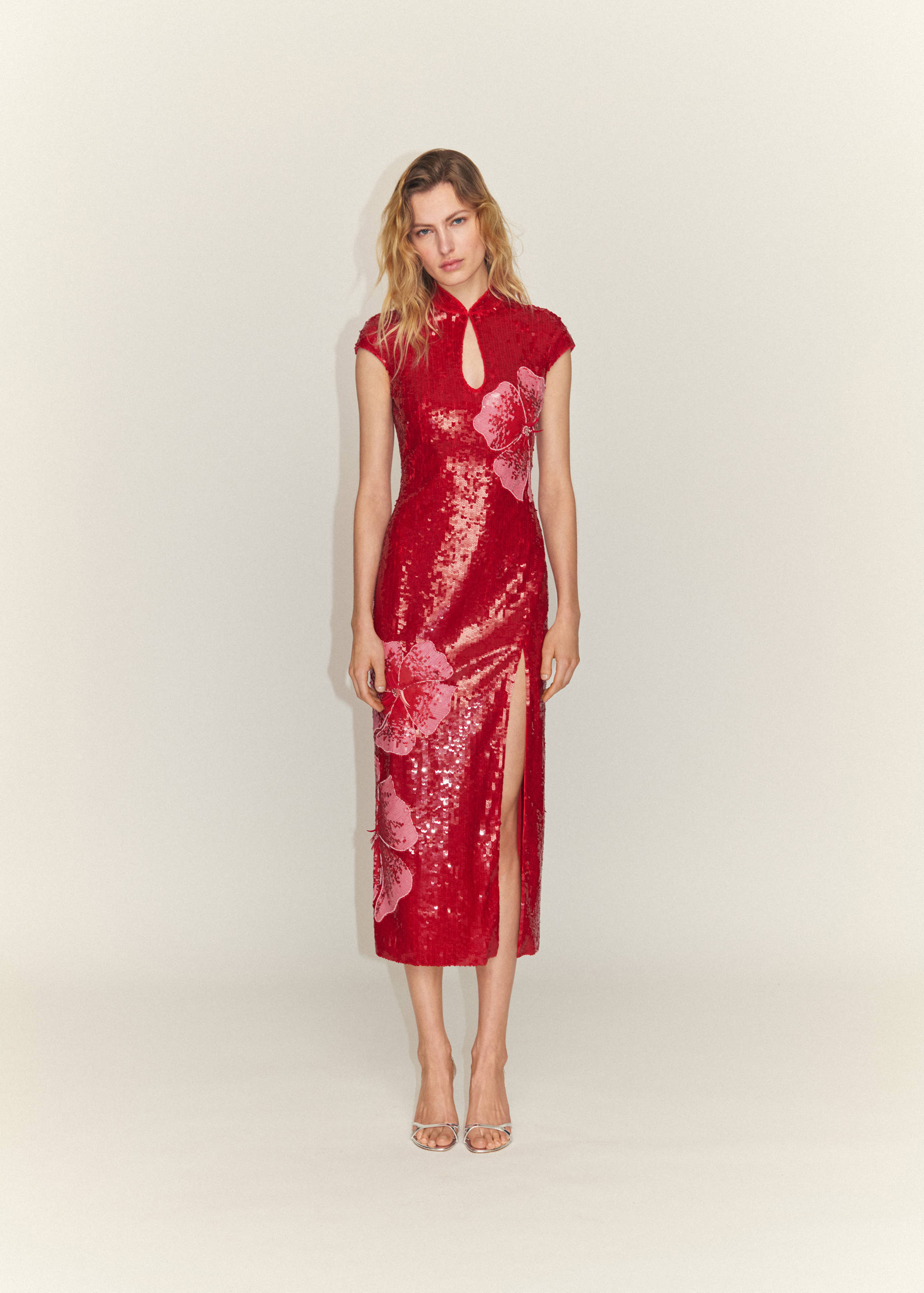 Haljina cvjetnog dizajna sa šljokicama - Opći prikaz