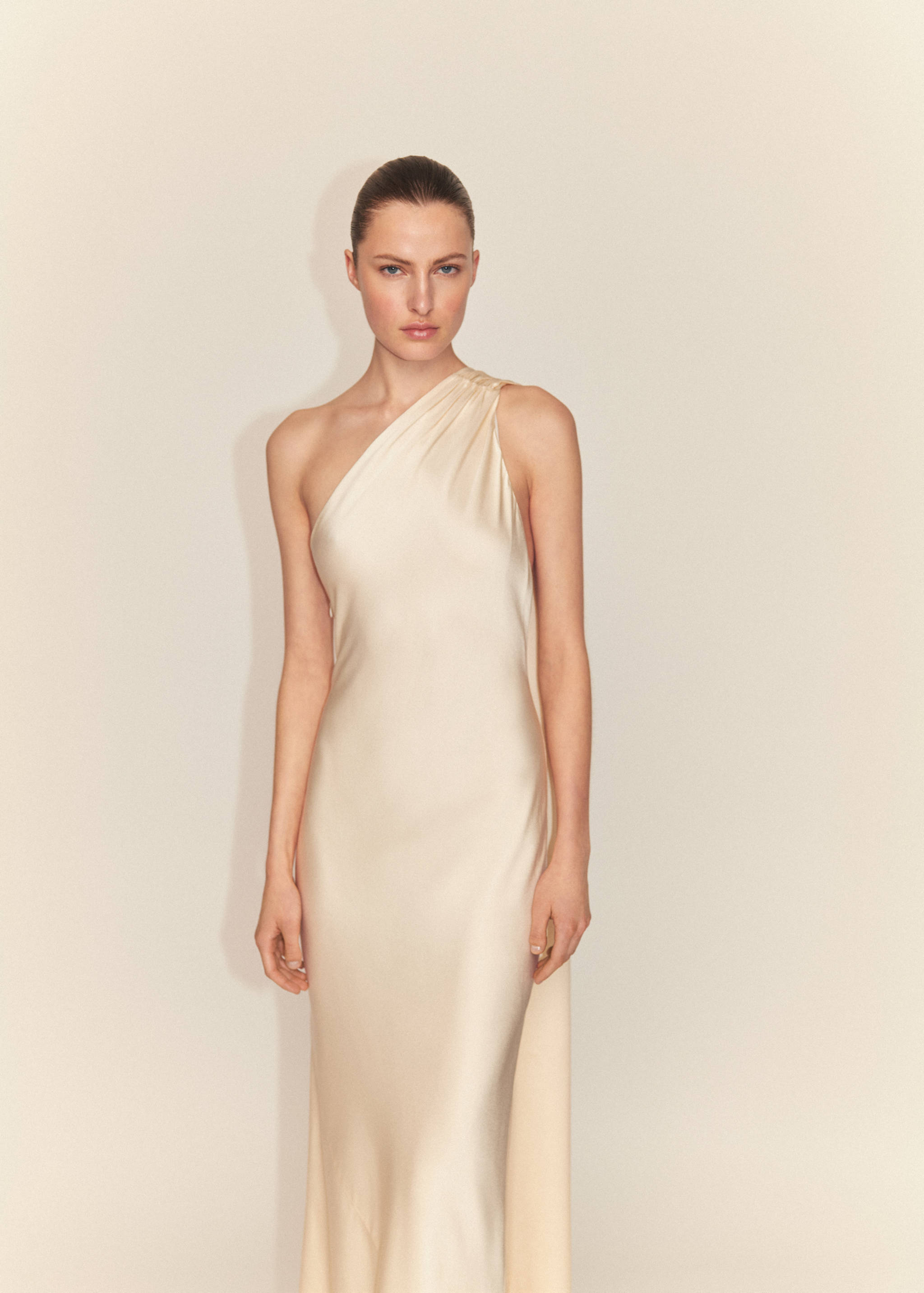 Asymmetrical bow-neck dress - Medium plane