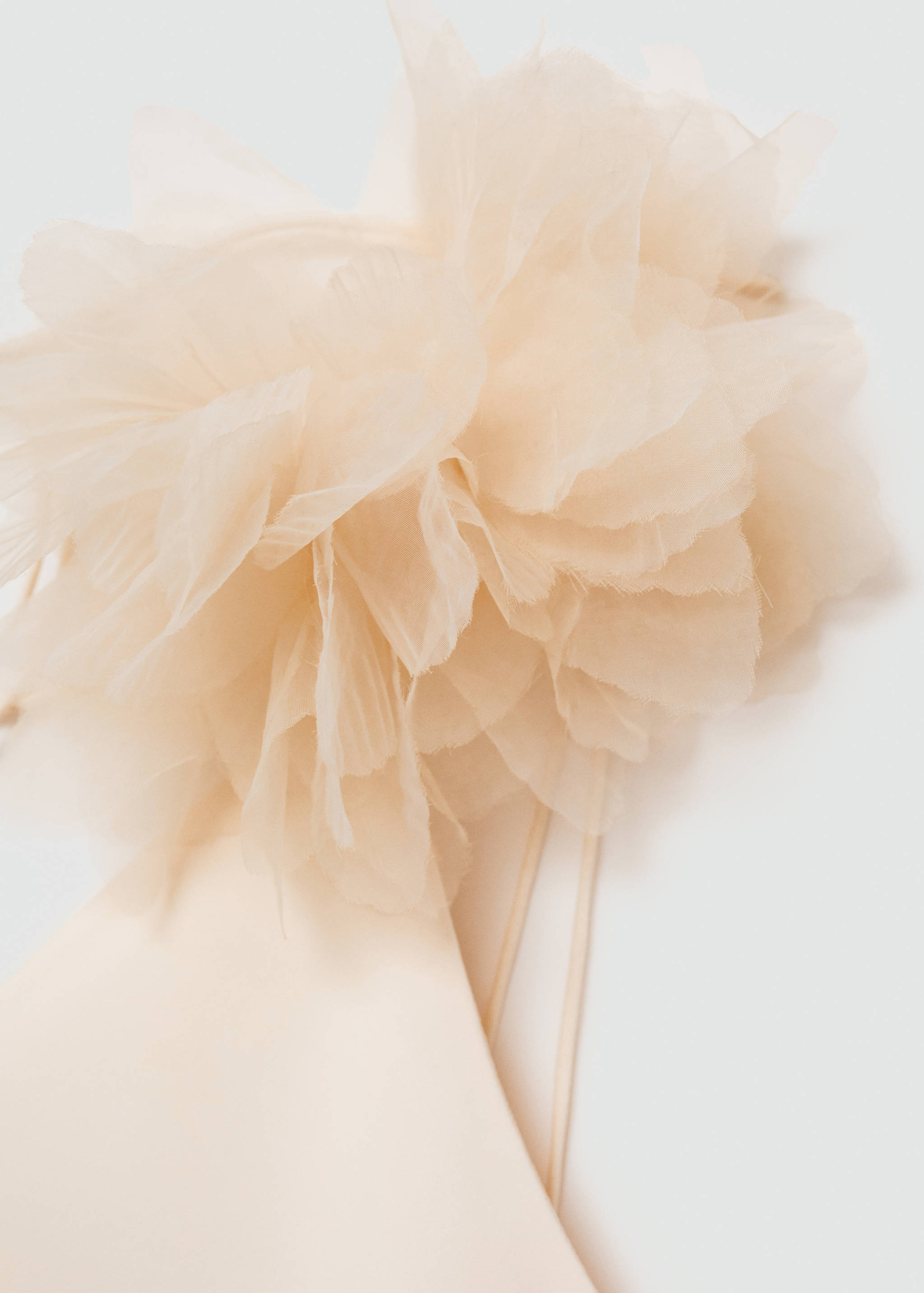 Robe asymétrique détail fleurs - Détail de l'article 8