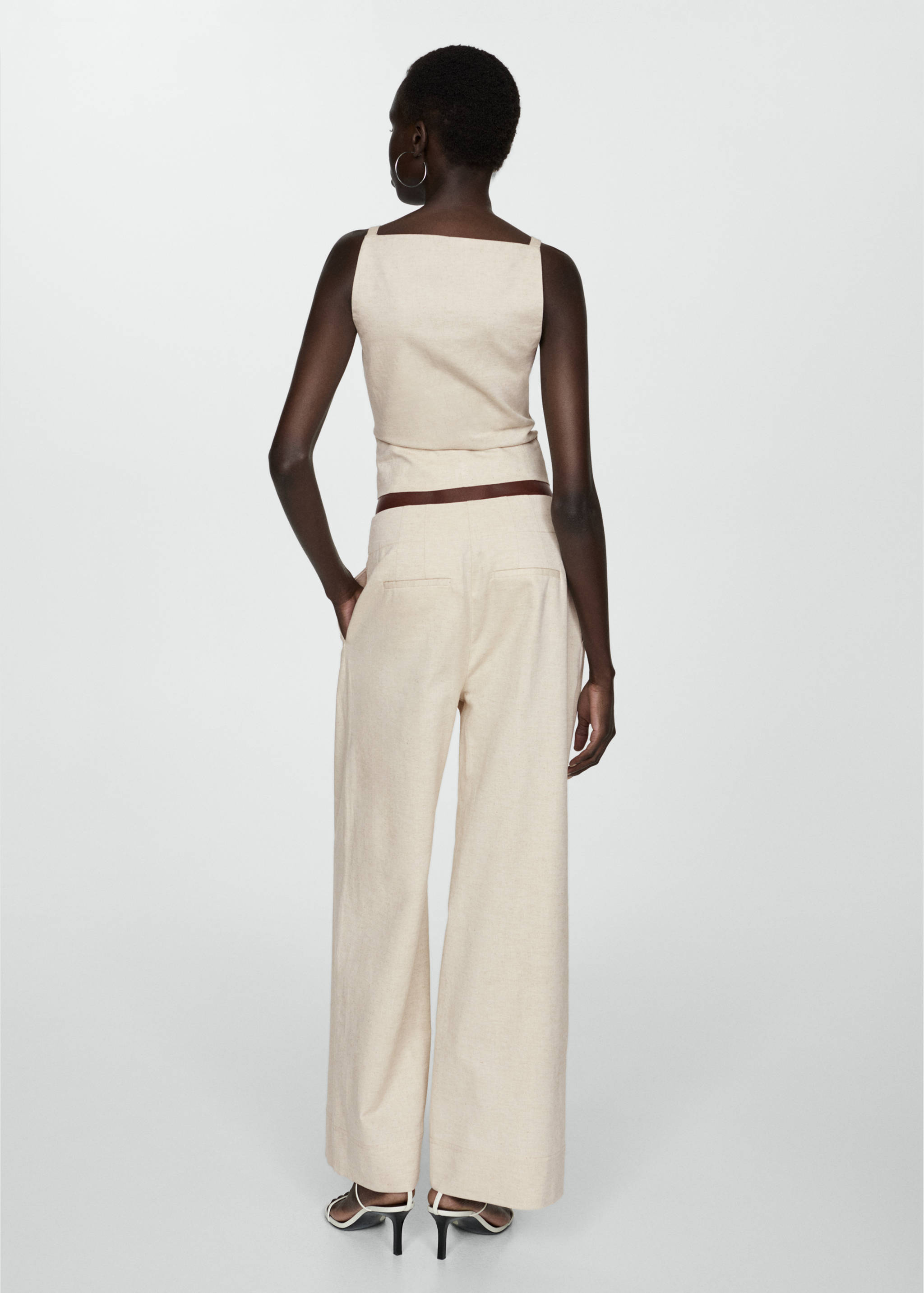 Wide leg pleated trousers - Reverse of the article