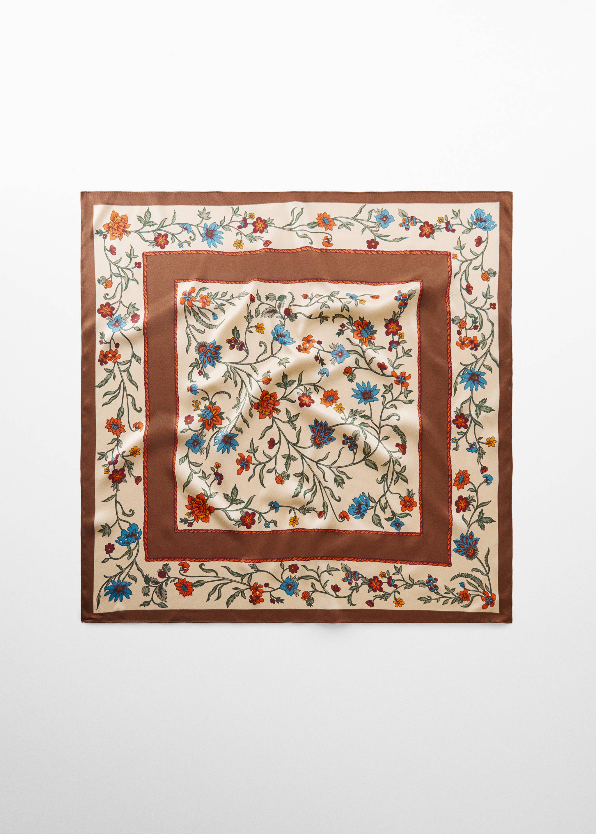 Foulard à fleurs - Article sans modèle