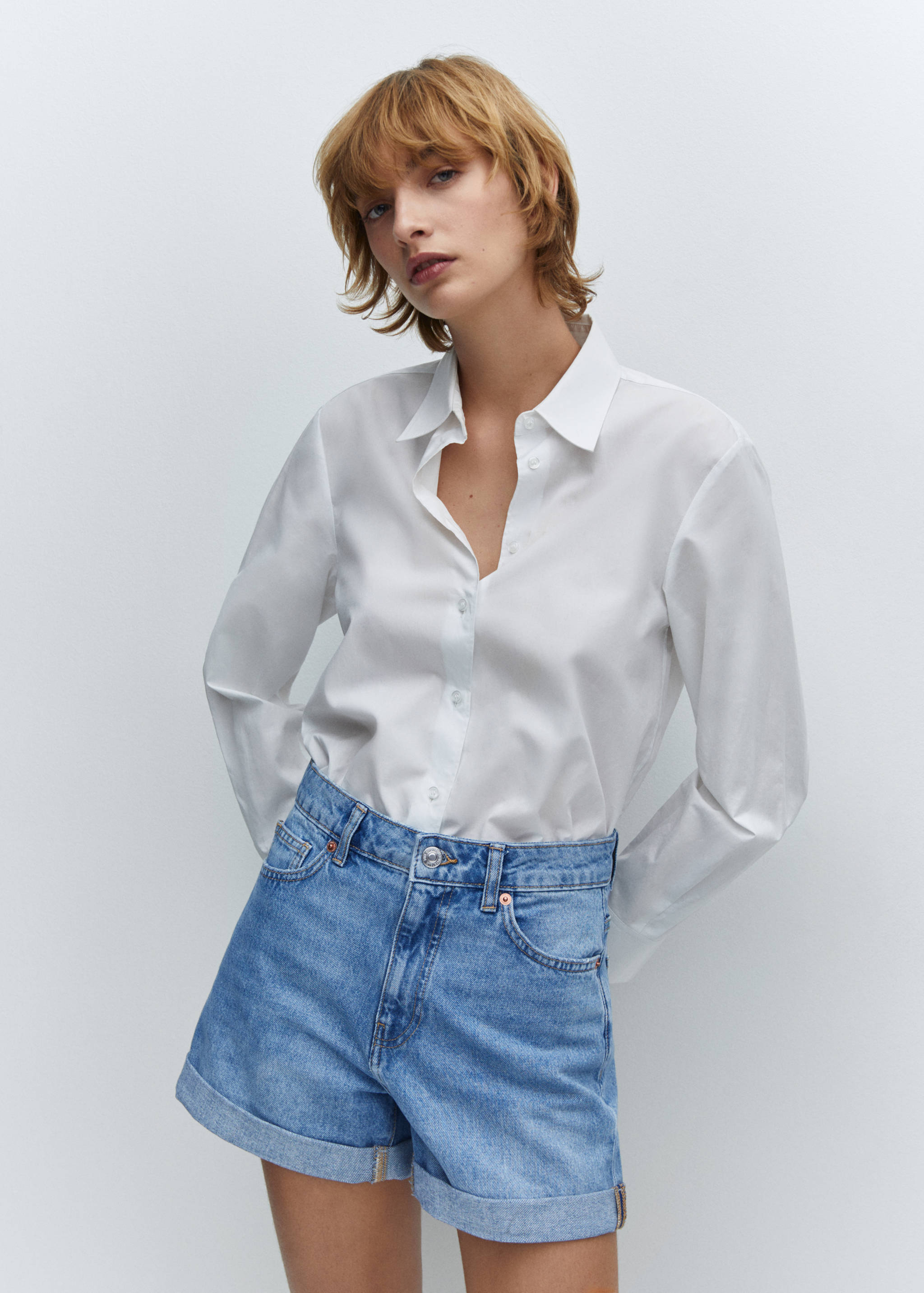 Mom-fit denim shorts - Medium plane