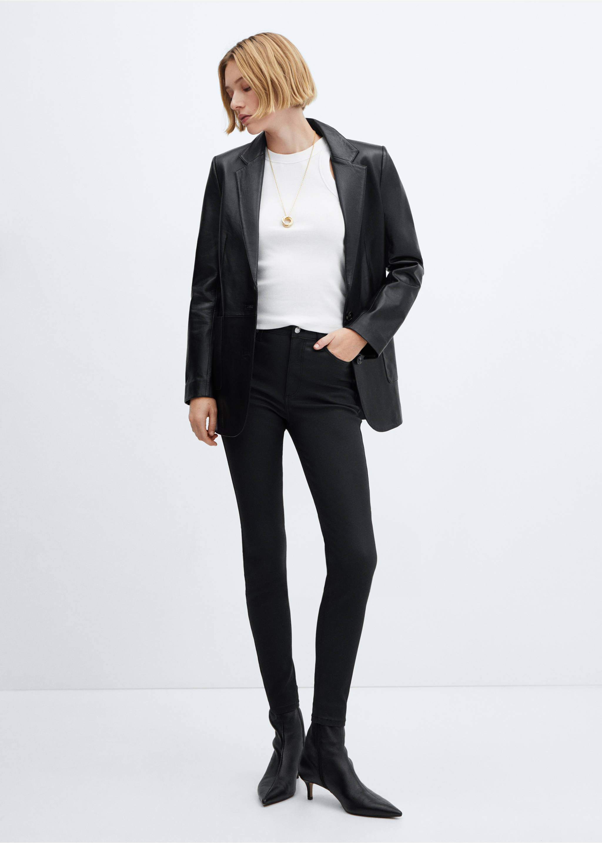 Jeans skinny tiro alto encerados - Plano general, Negro. Ref: 67010264-00.