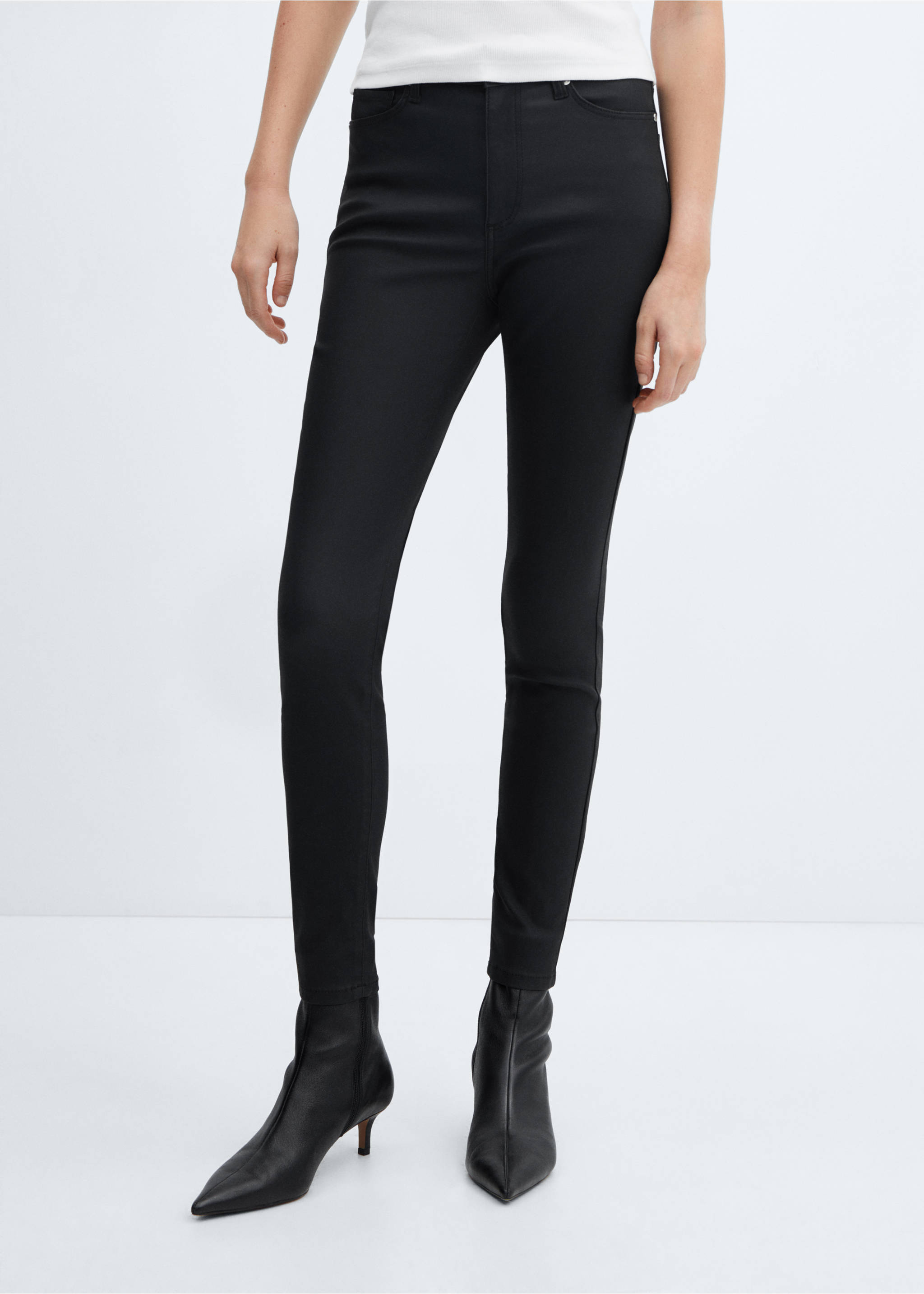 Jeans skinny tiro alto encerados - Plano medio, Negro. Ref: 67010264-00.