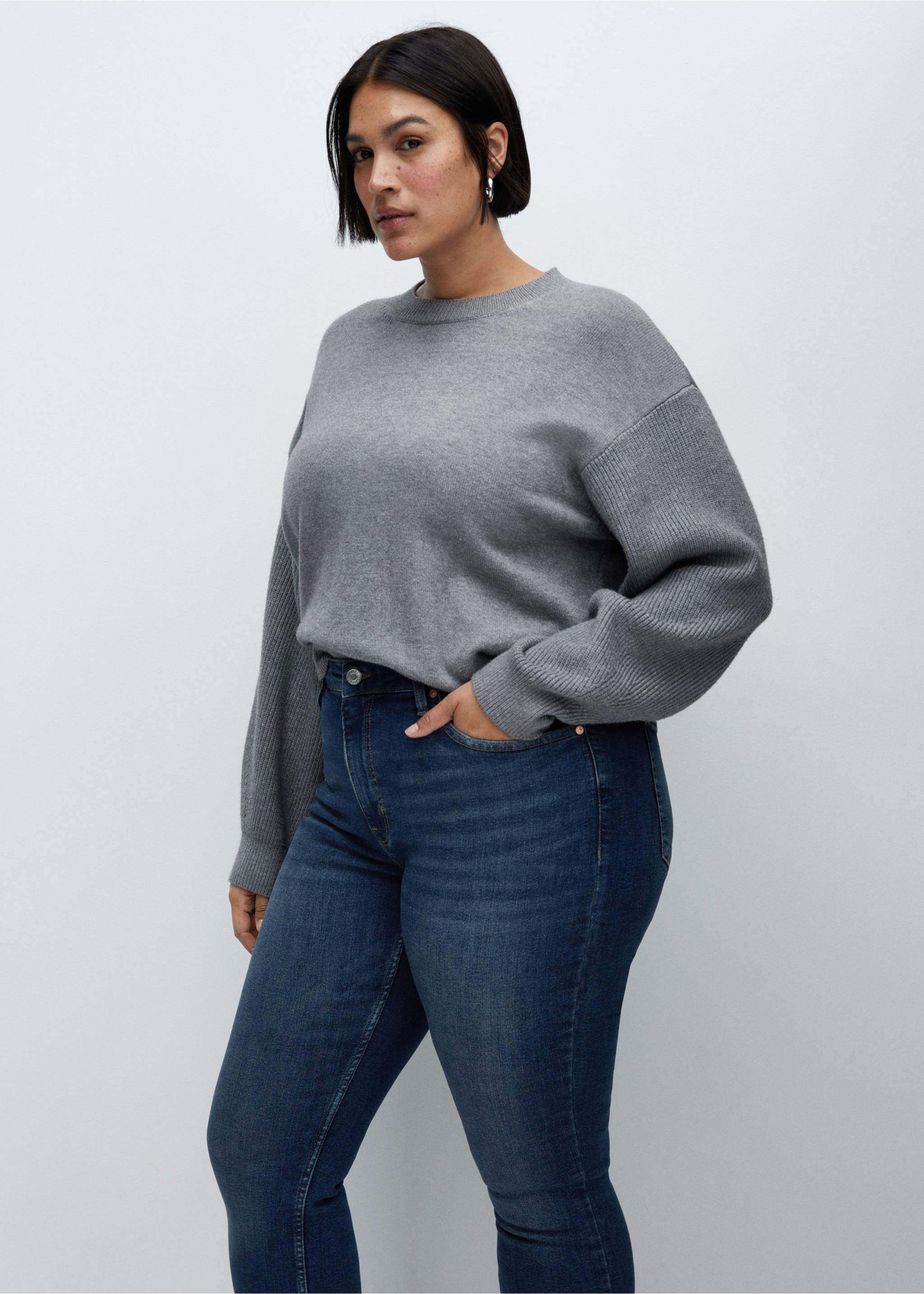High-rise skinny jeans - Details of the article 5, Dark Blue. Ref: 67010290-00.
