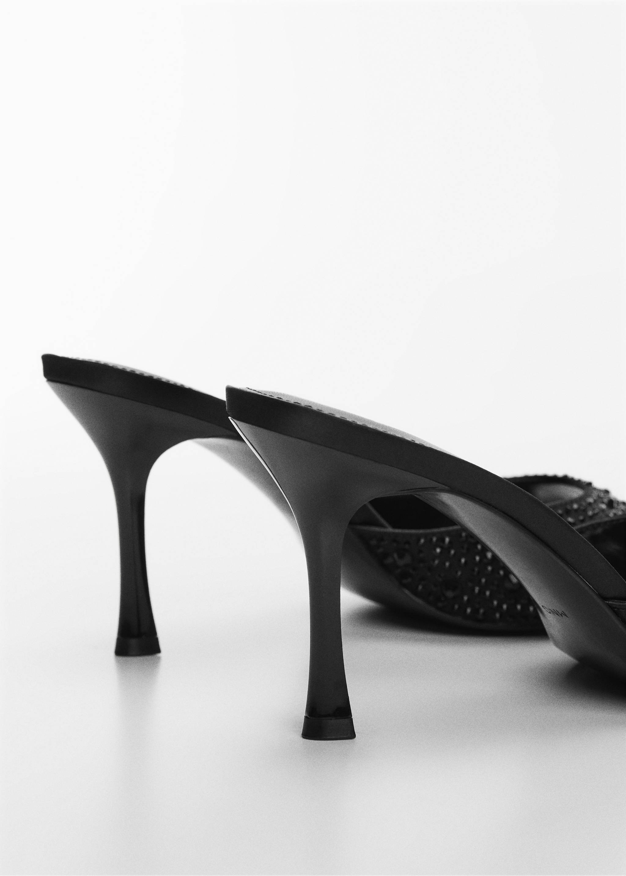 Heeled sandals with rhinestone detail - Details of the article 1