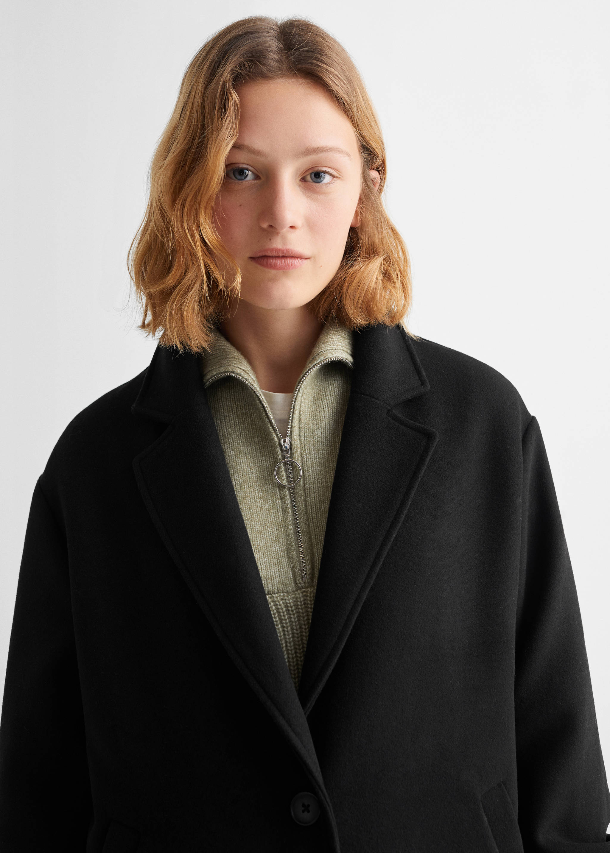 Lapelled straight-cut coat - Details of the article 1