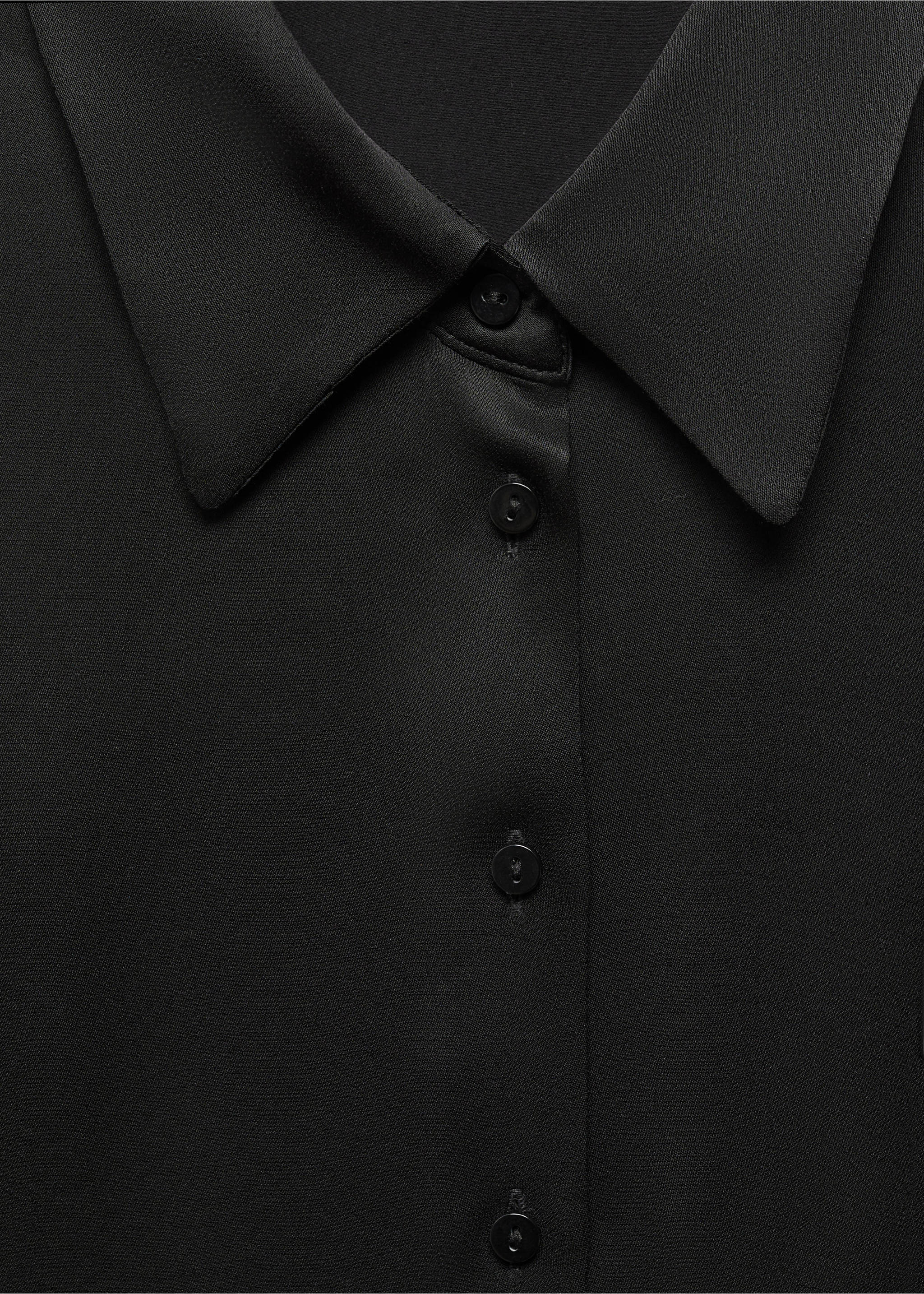 Camisa fluida satinada - Detalle del artículo 8, Negro. Ref: 67010439-00.