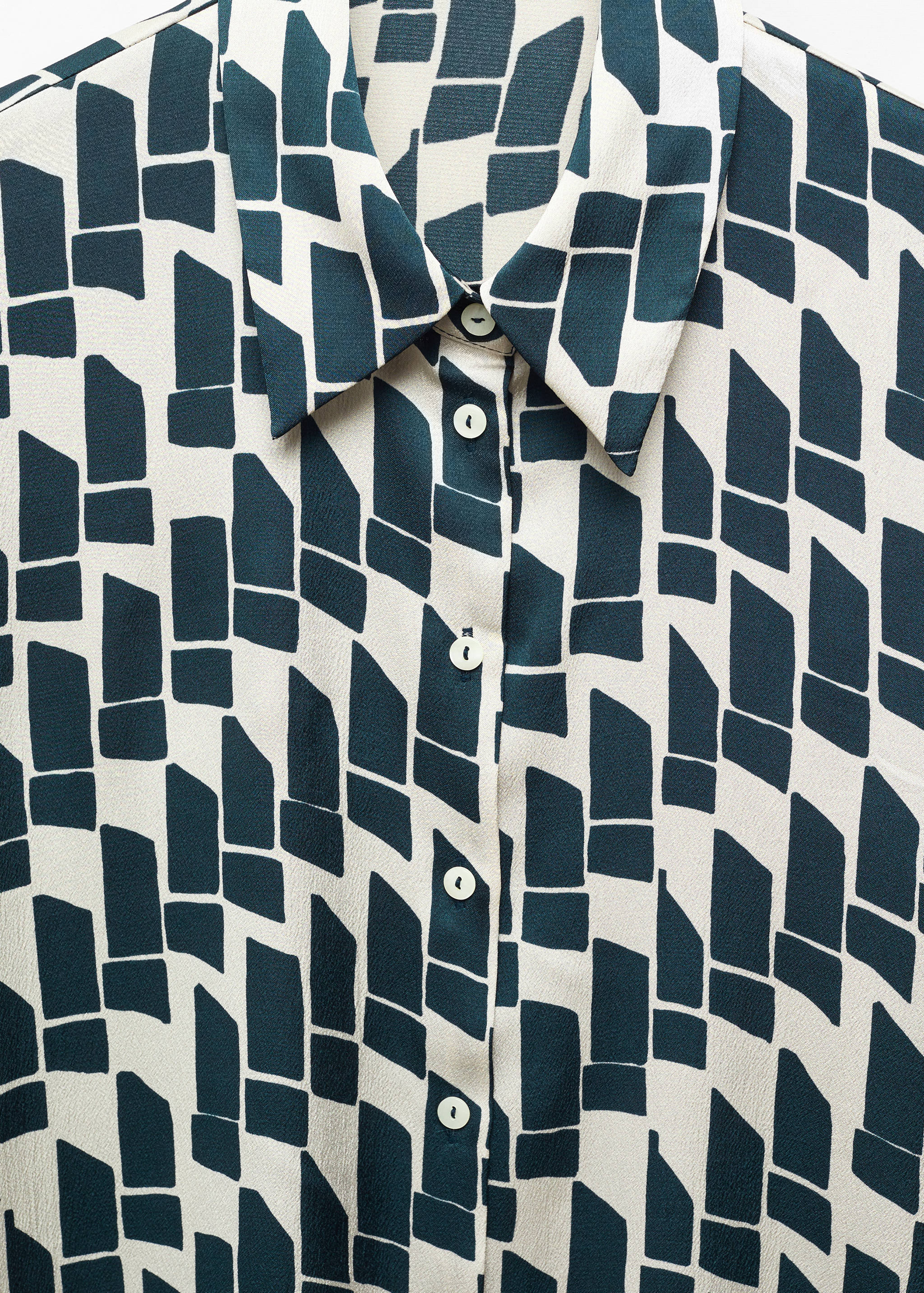 Chemise fluide satinée - Détail de l'article 8