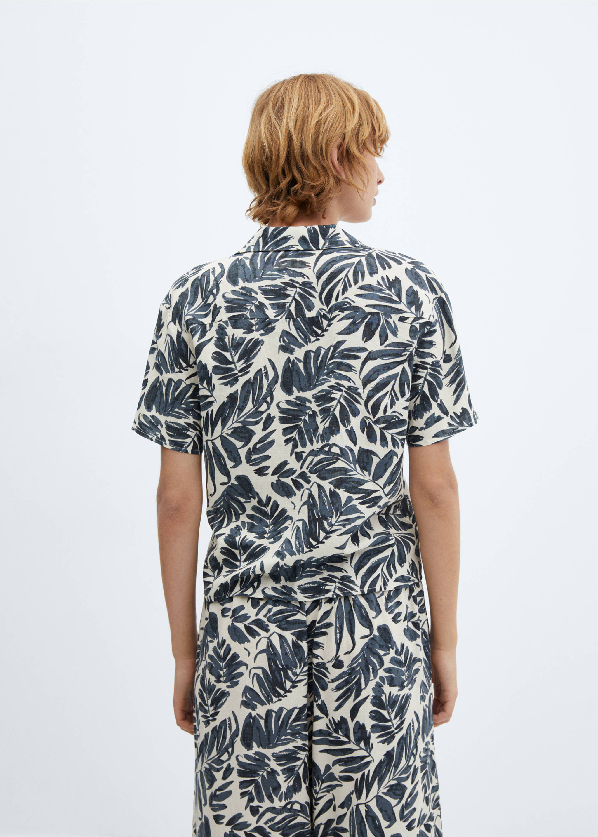 Linen-blend short-sleeve shirt - Reverse of the article, Dark Navy. Ref: 67010448-00.