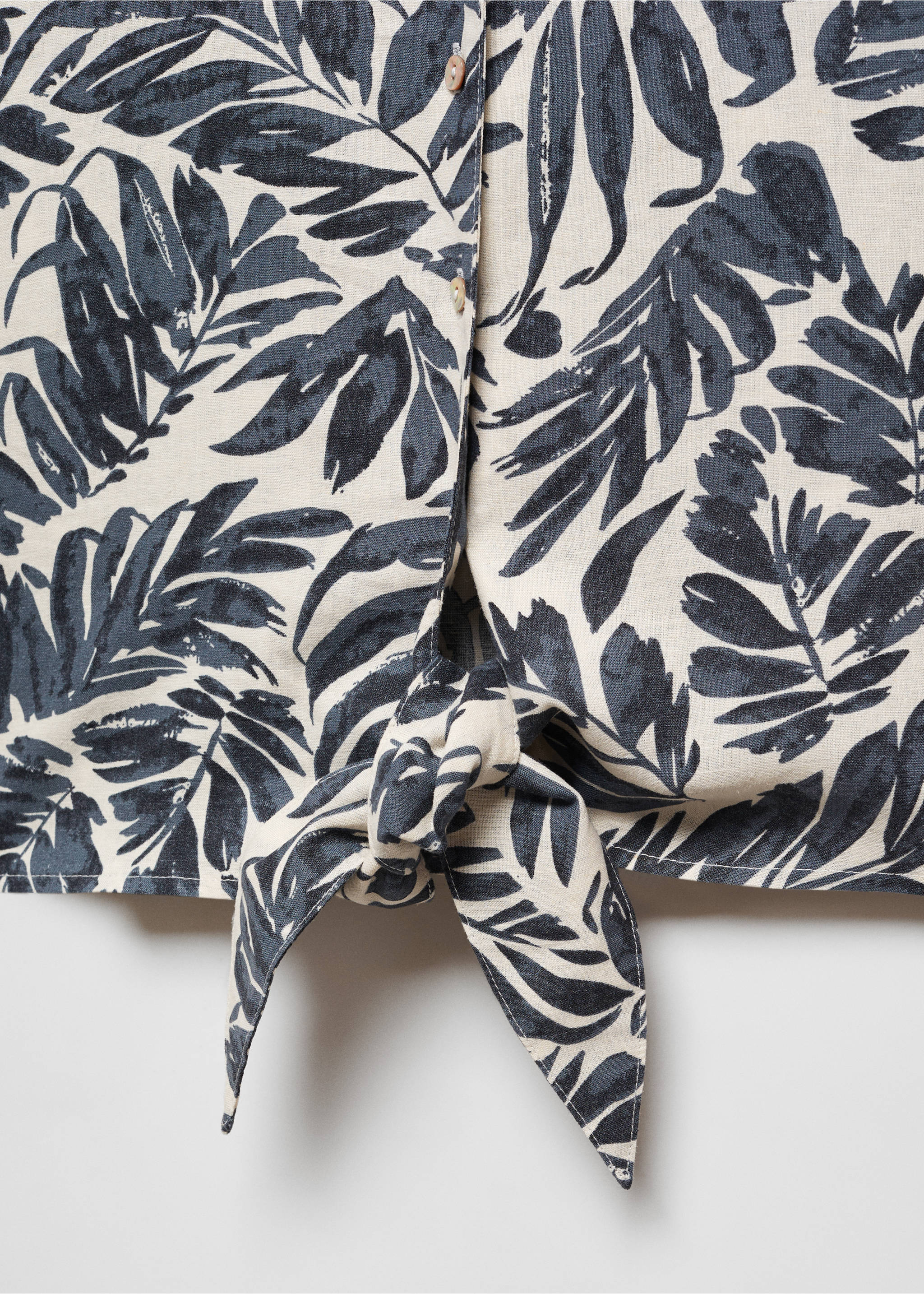 Linen-blend short-sleeve shirt - Details of the article 8, Dark Navy. Ref: 67010448-00.