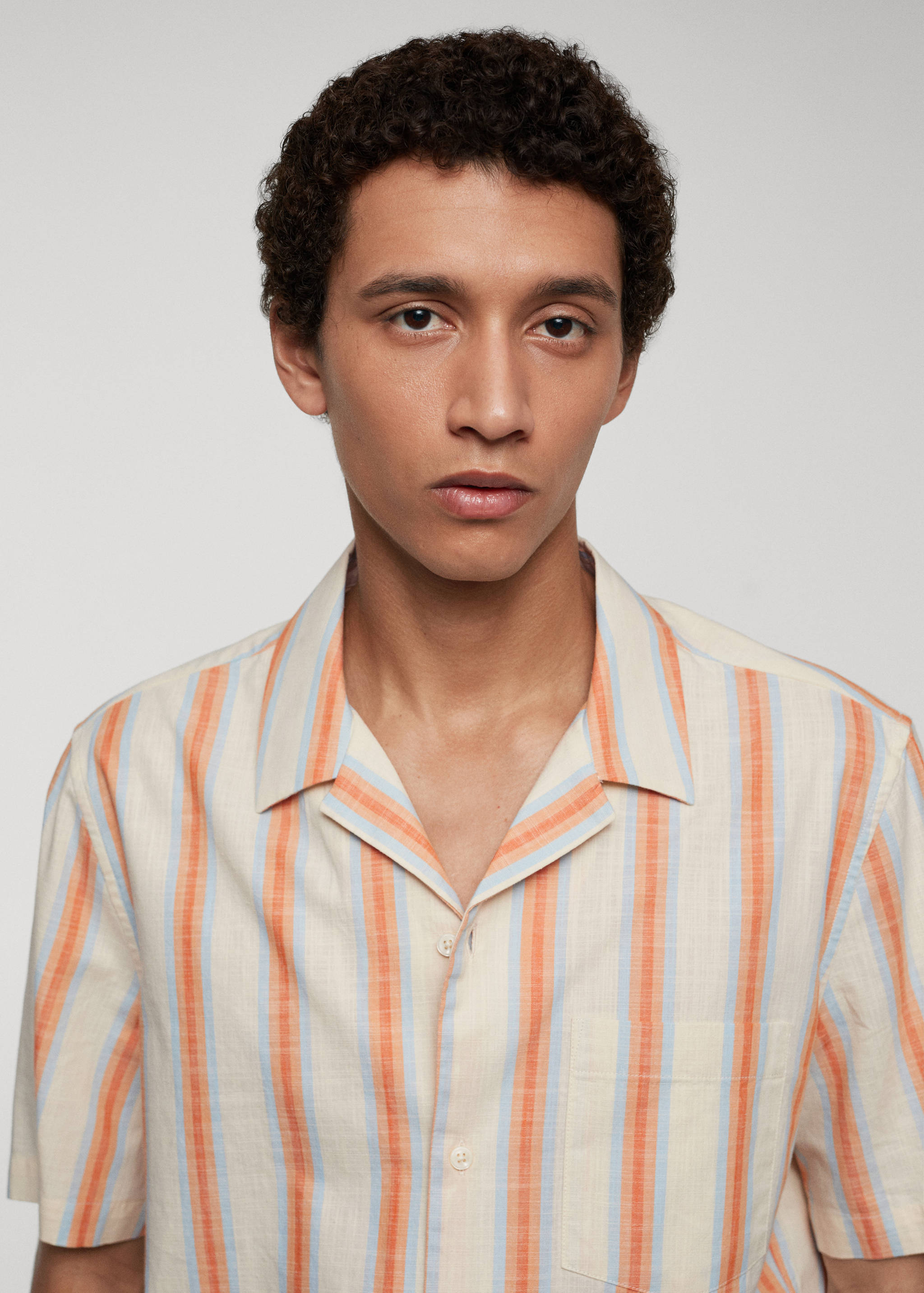 قميص بطباعة مخططة مقاس منتظم - تفاصيل المنتج 1