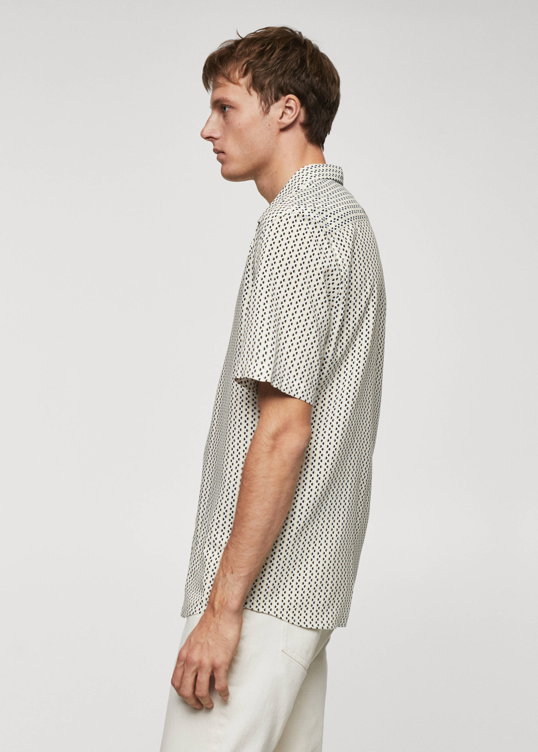 Рубашка в горошек с короткими рукавами - Деталь изделия 2