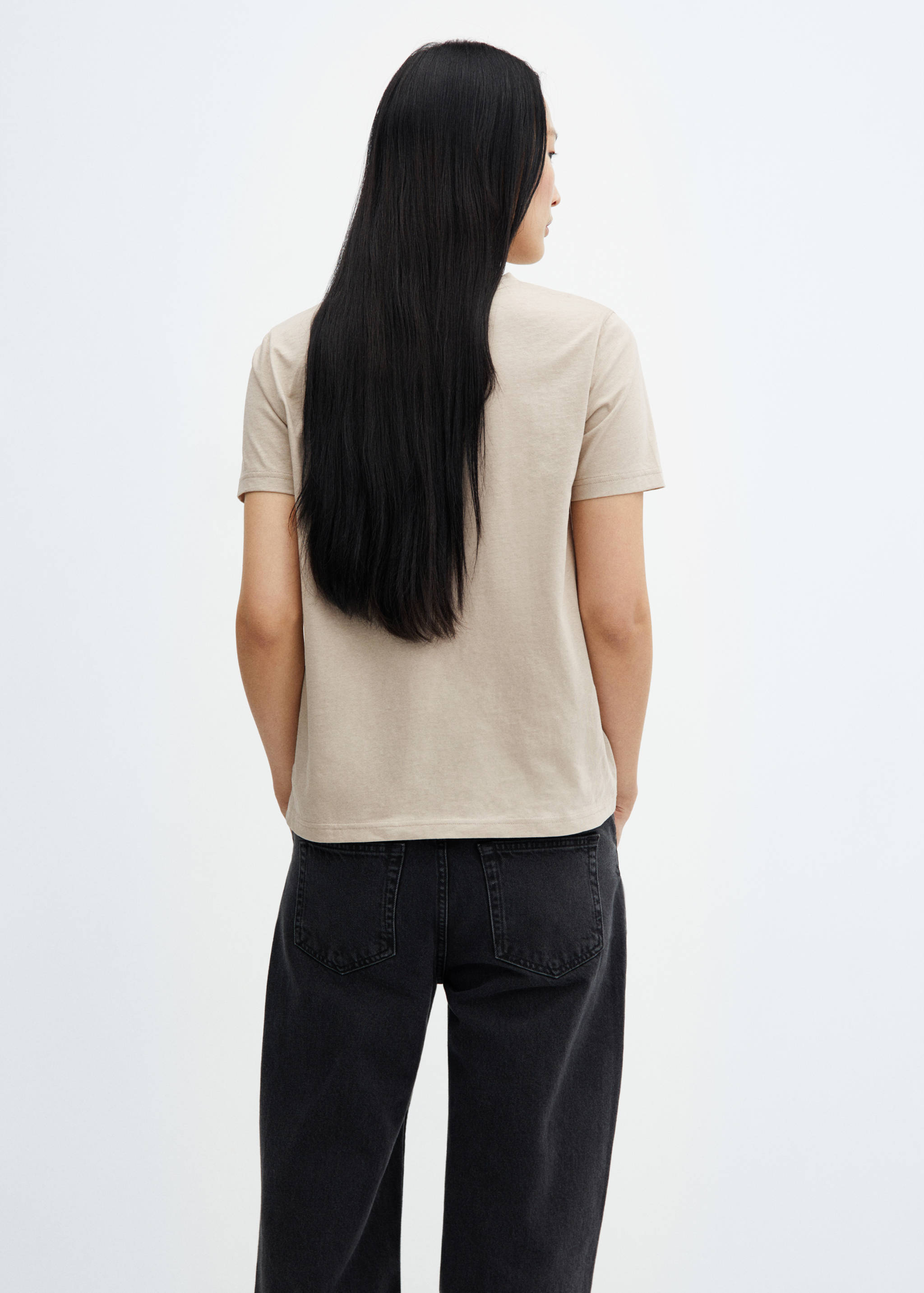 100% cotton t-shirt - Reverse of the article