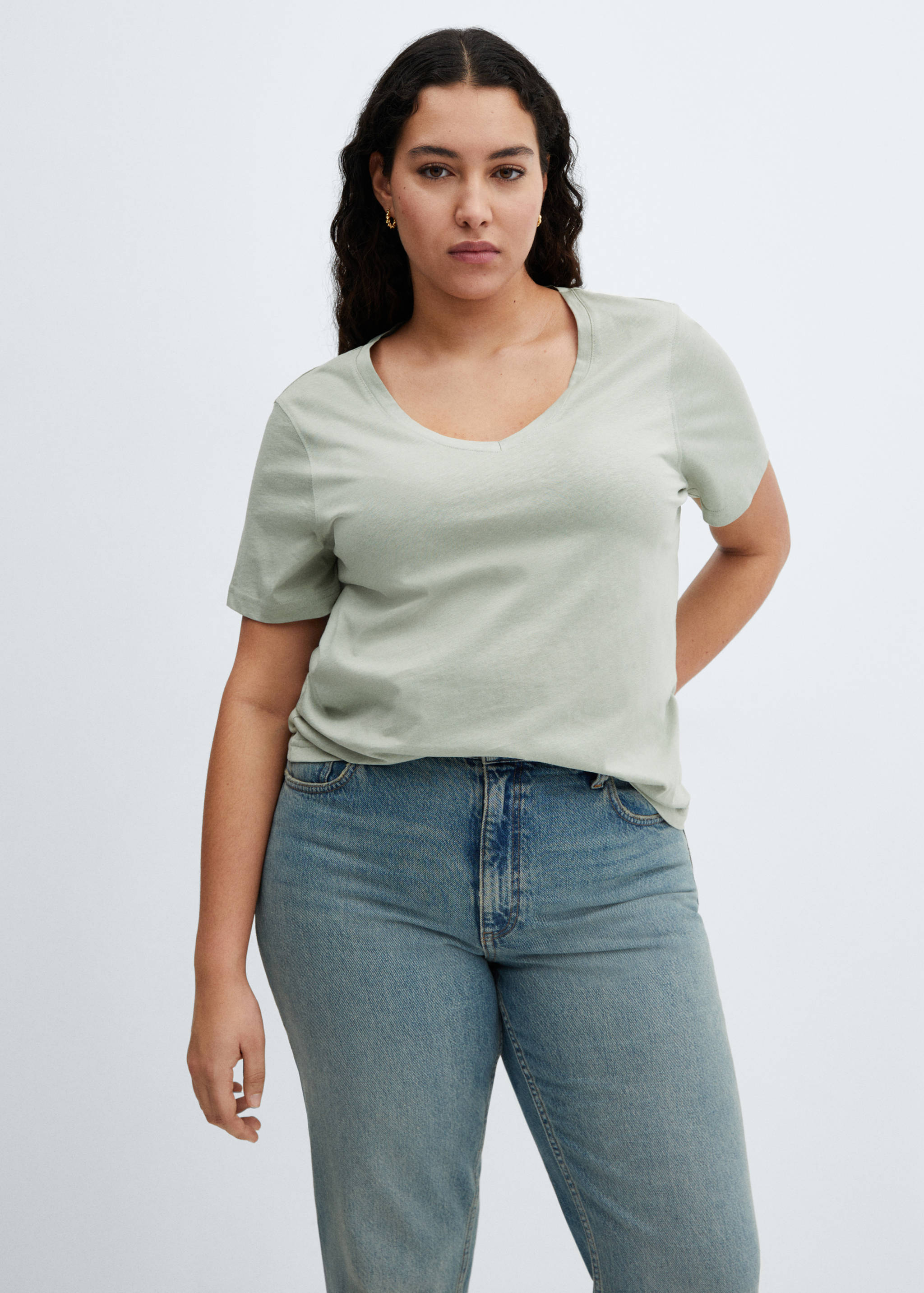 V-neck cotton T-shirt - Details of the article 5