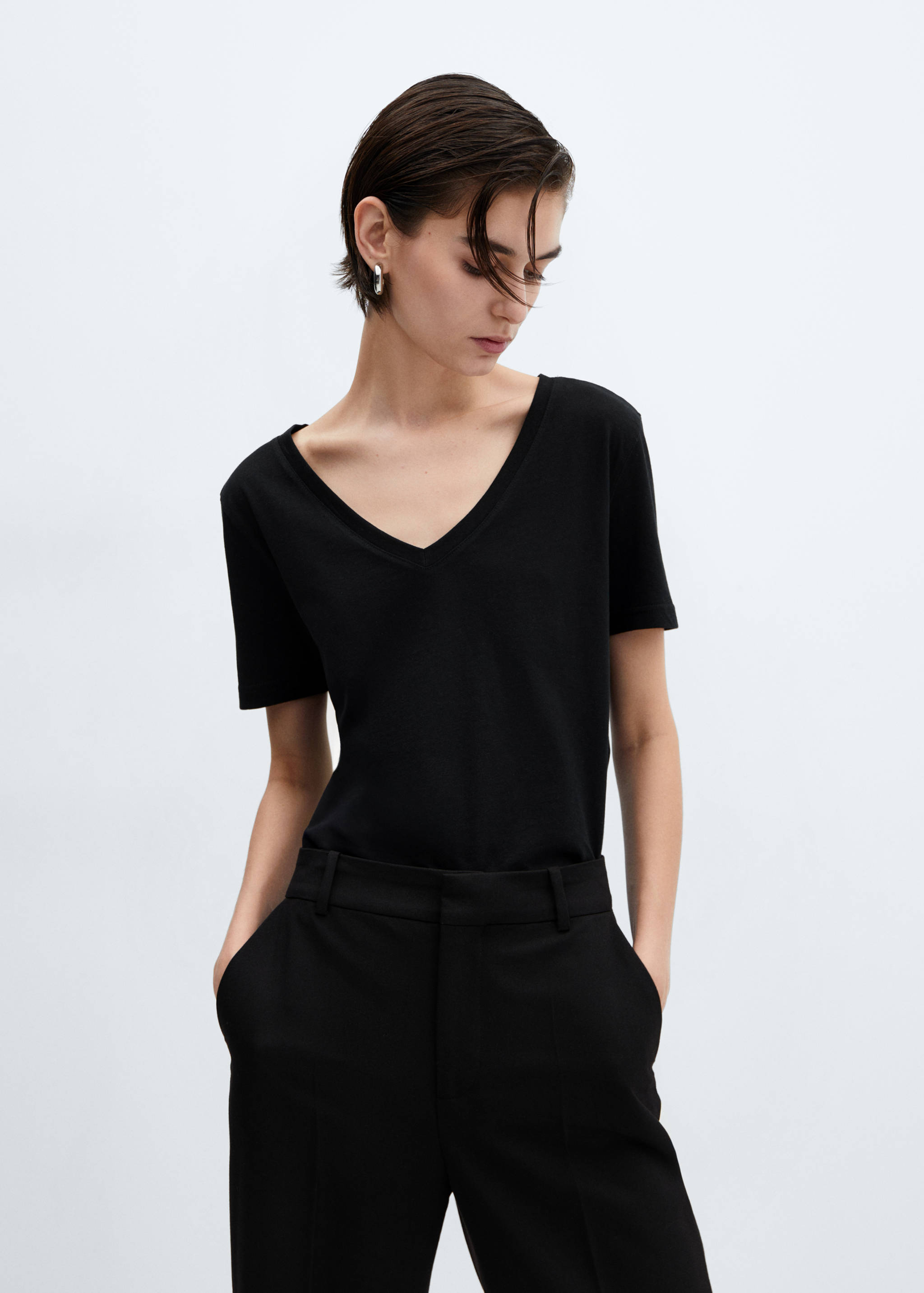 V-neck cotton T-shirt - Medium plane