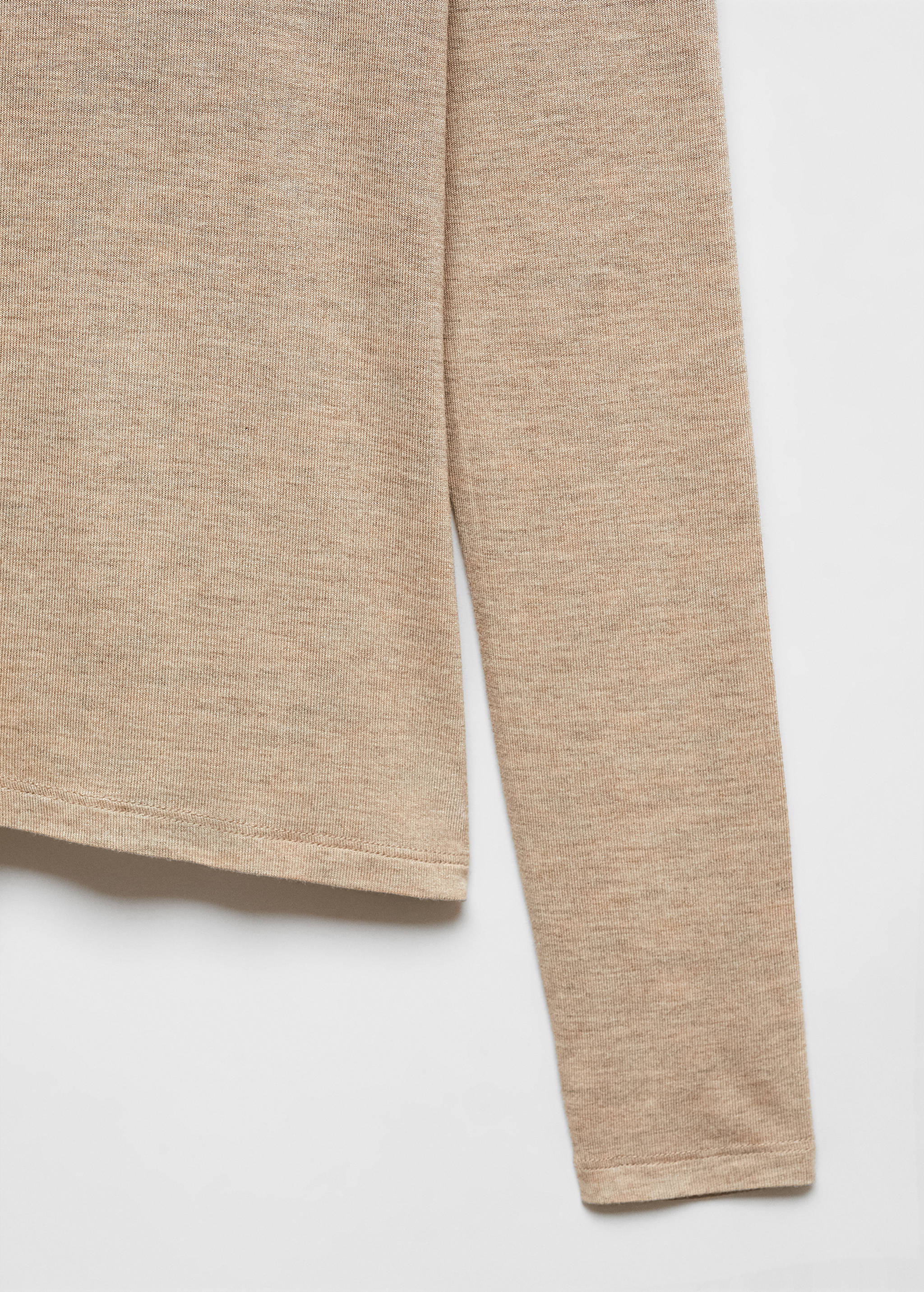 Turtleneck long-sleeved t-shirt - Details of the article 8