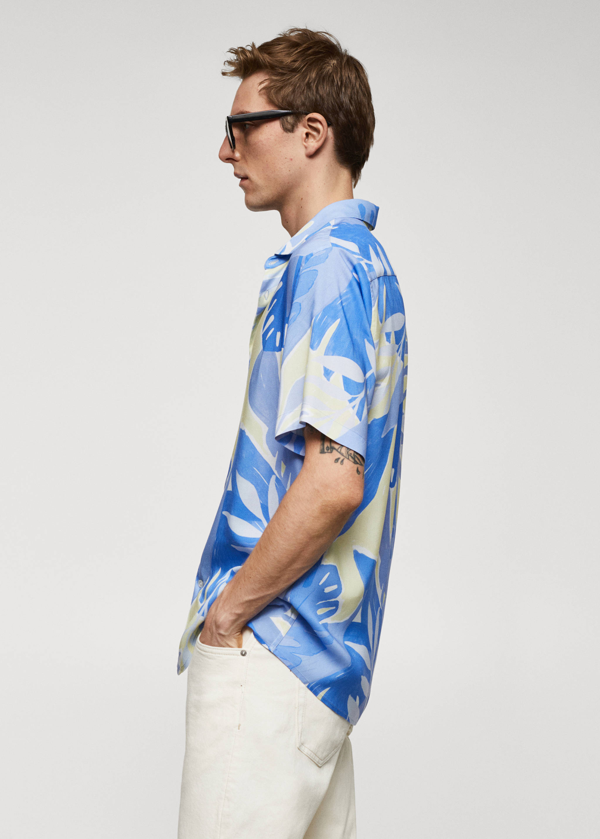 Printed fluid regular-fit shirt - Details of the article 2