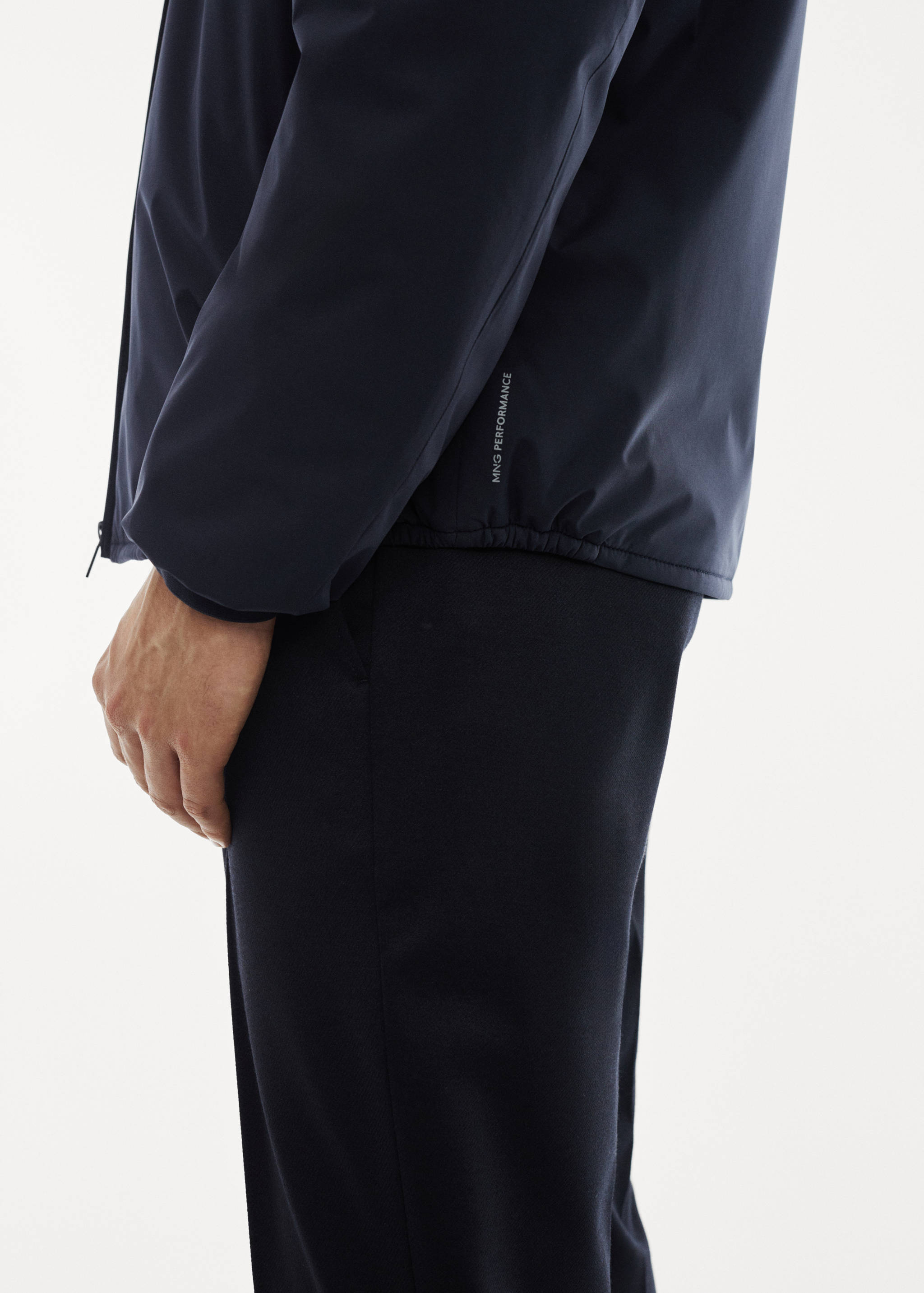 Water-repellent hooded quilted jacket - Details of the article 4