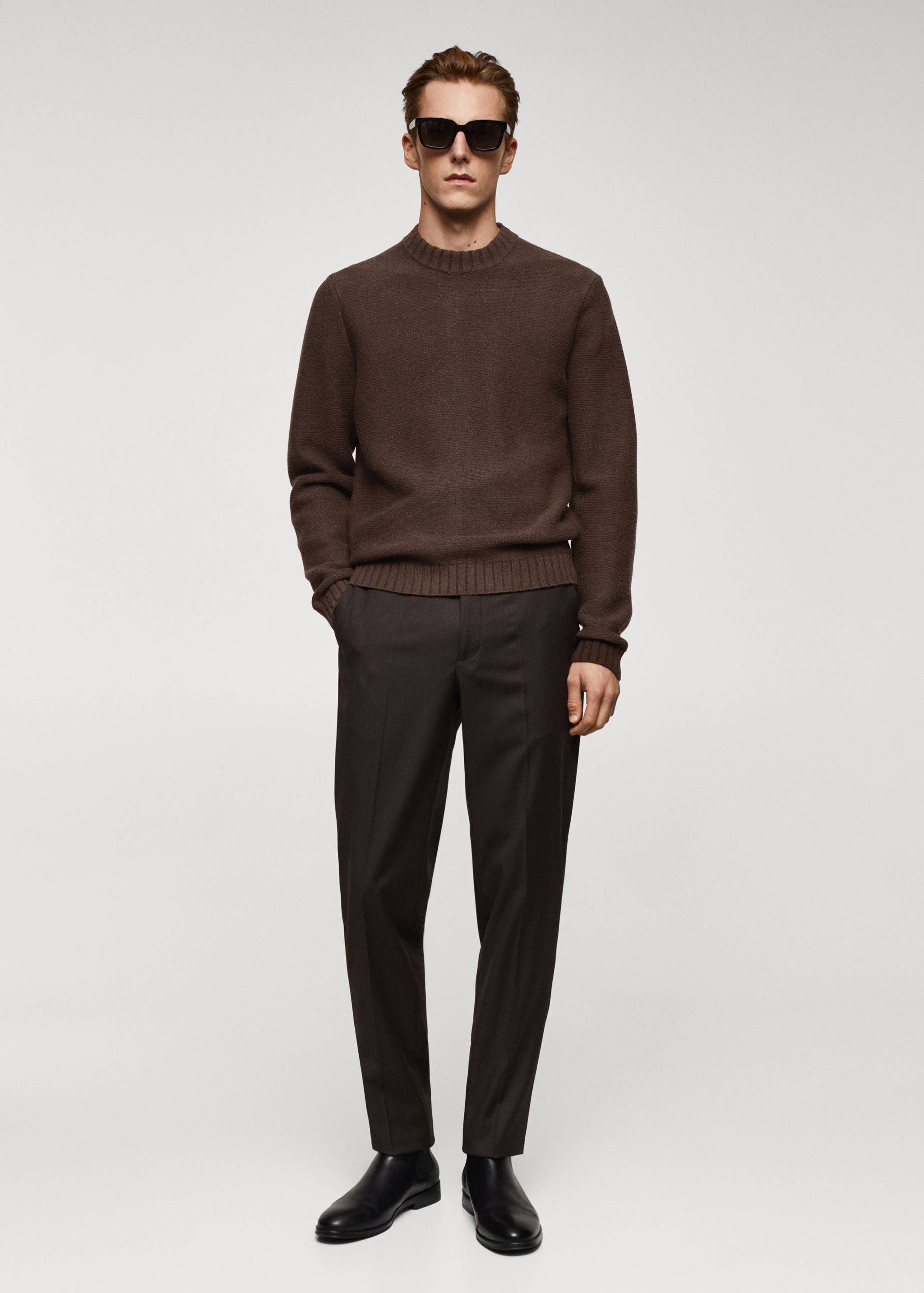 Knitted sweater with ribbed details - General plane