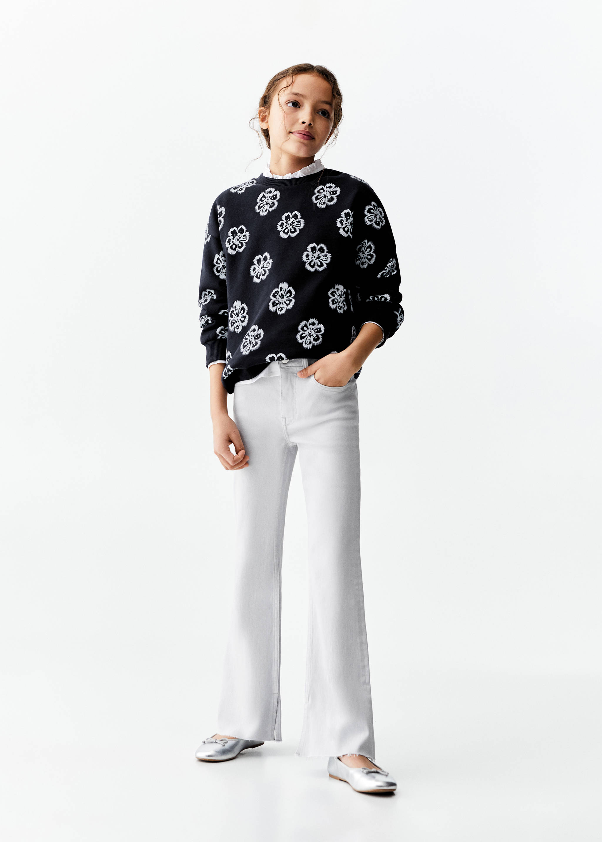 جينز بفتحة واسعة - رؤية عامة