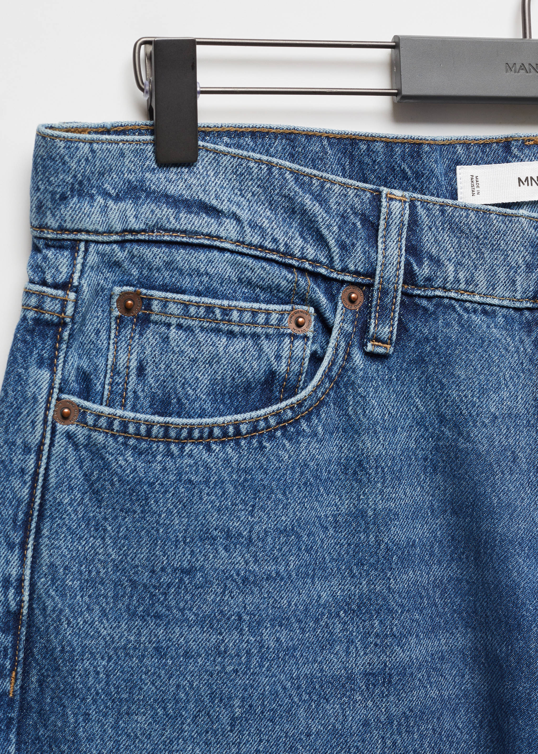 Straight-fit jeans met medium wassing - Detail van het artikel 8