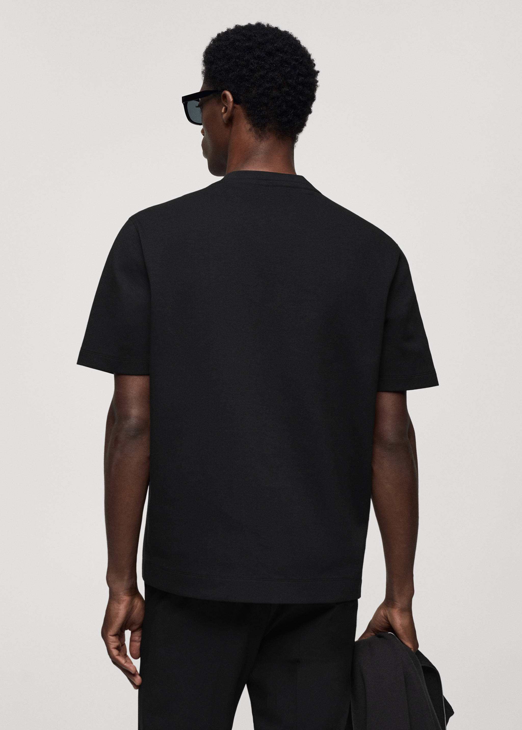 Thick cotton t-shirt - Reverse of the article