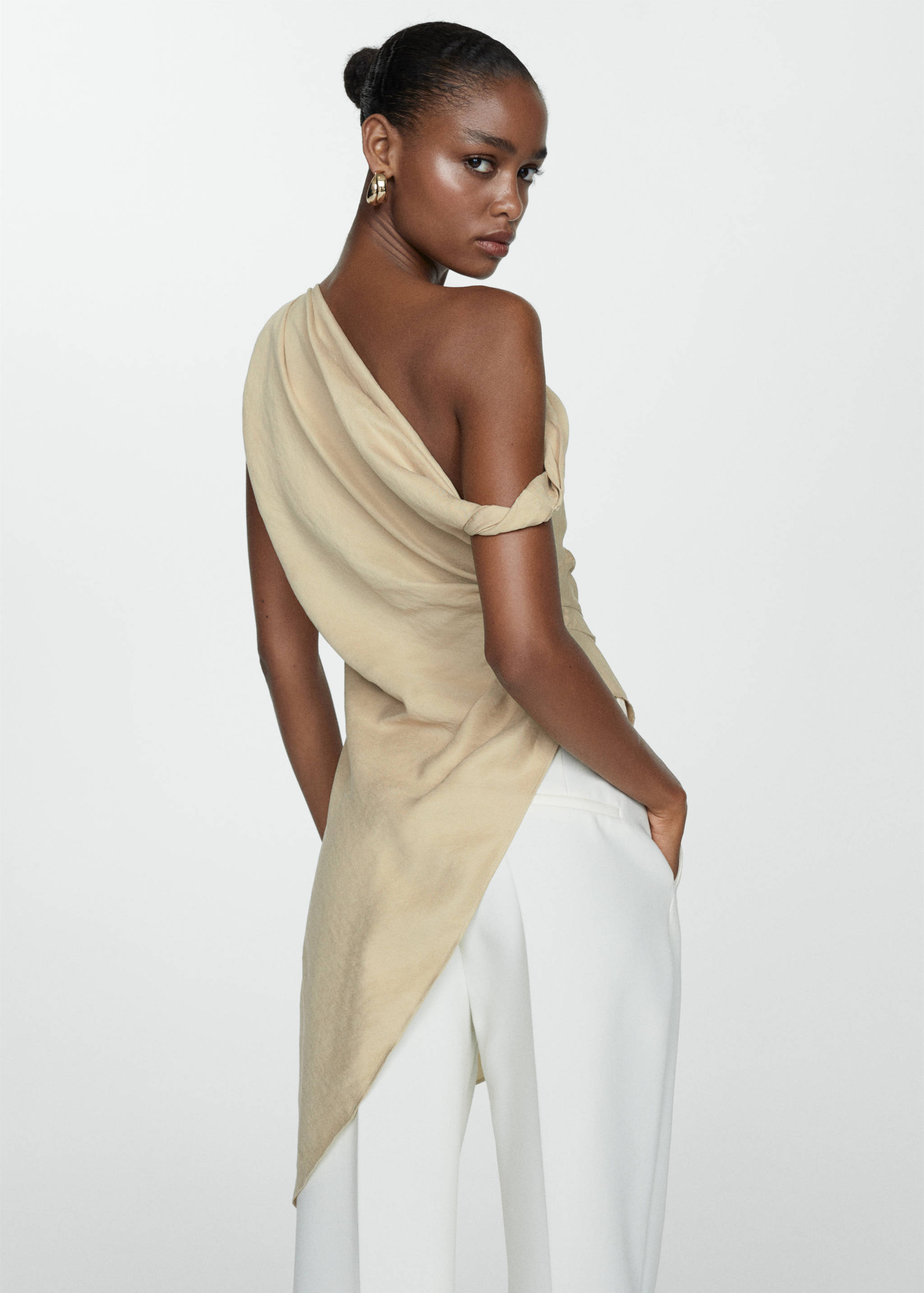 Asymmetric ruched top - Reverse of the article