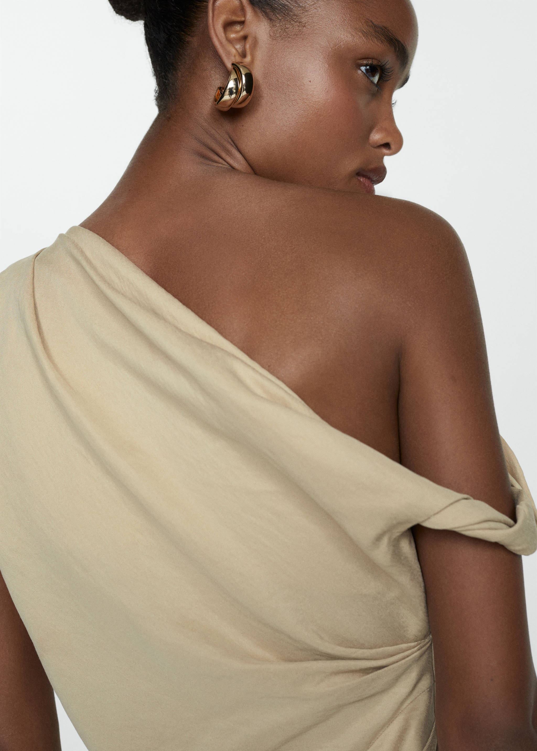 Asymmetric ruched top - Details of the article 2