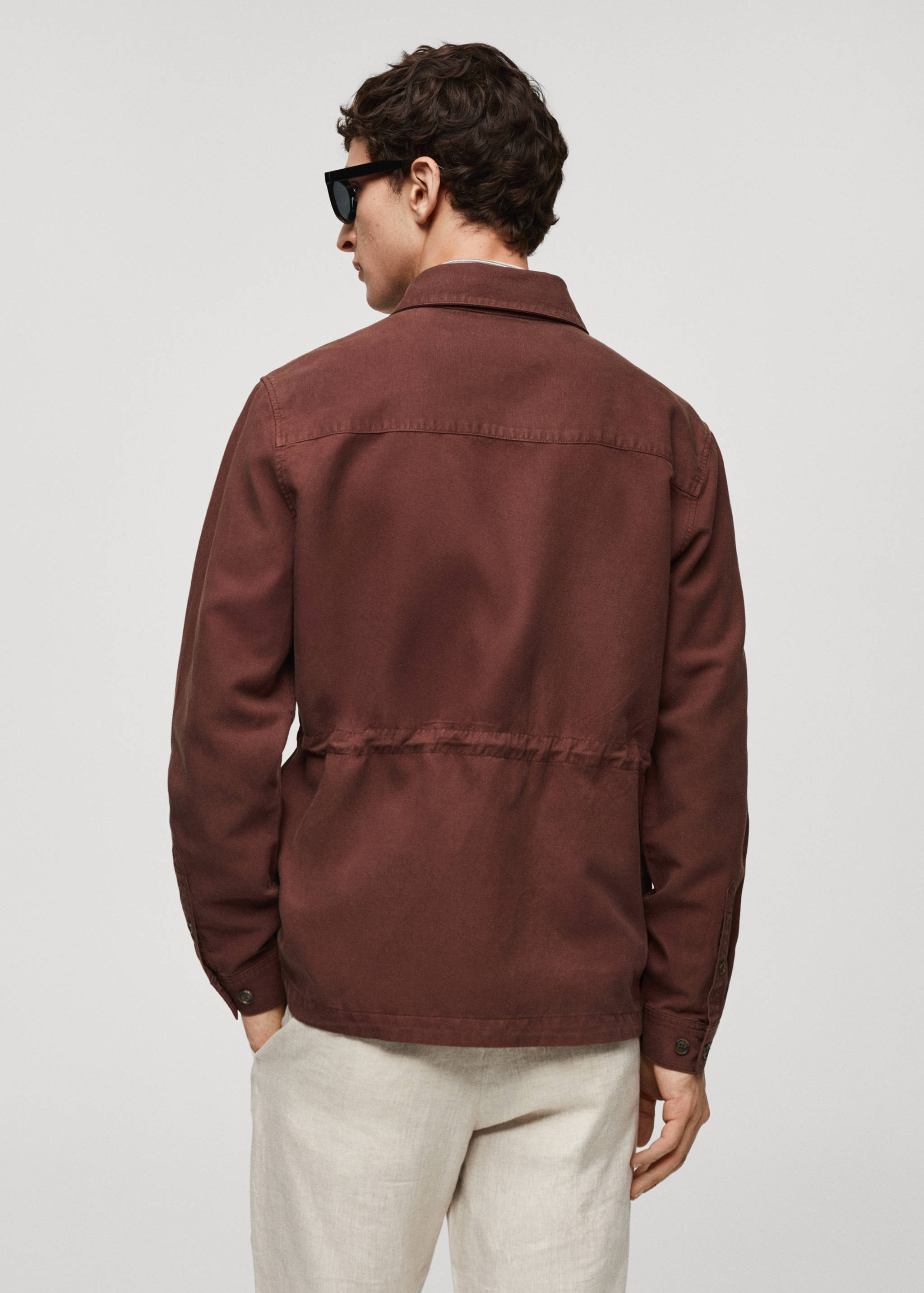 Leinen-Overshirt mit Taschen - Rückseite des Artikels