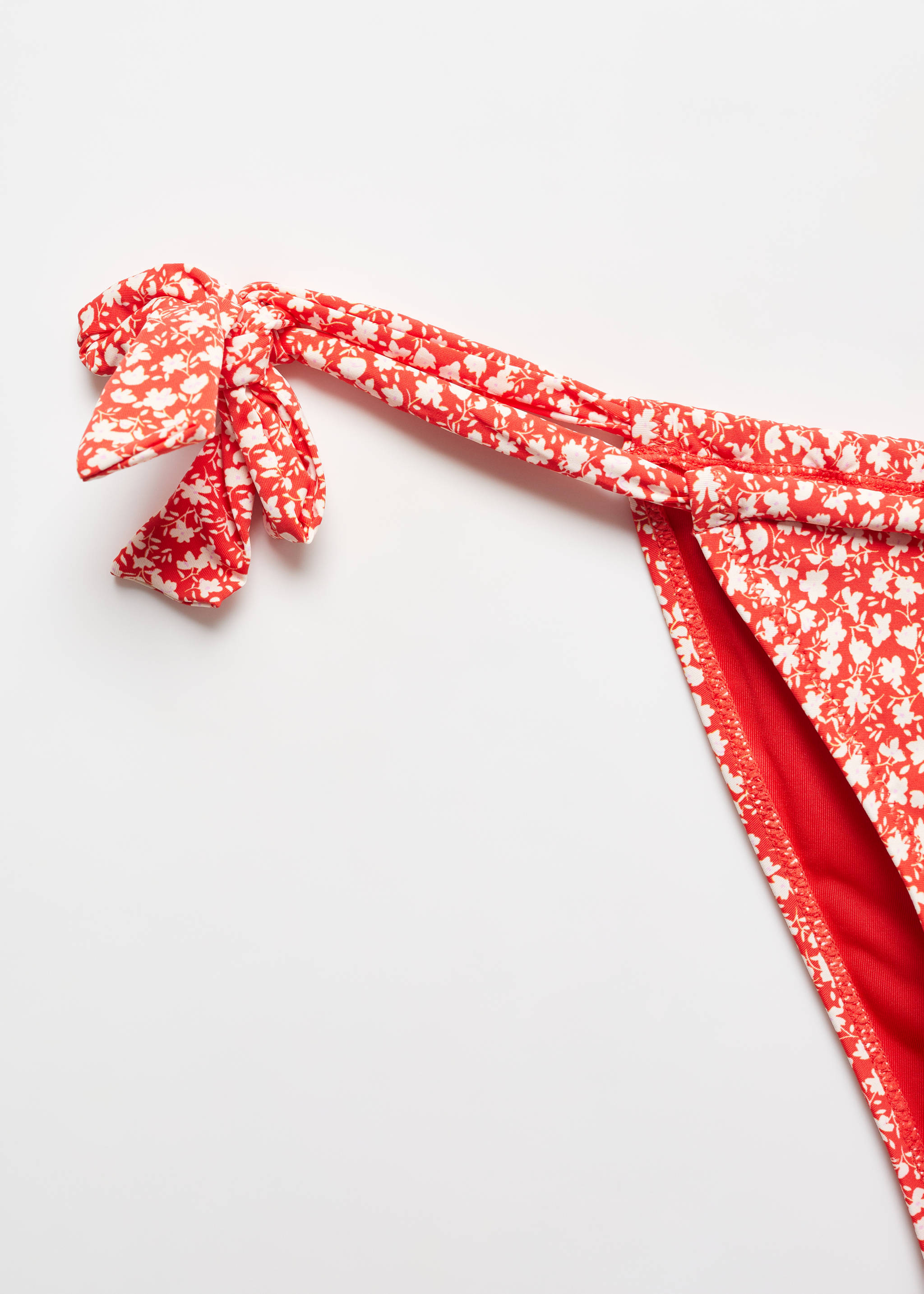 Classic floral bikini bottoms - Details of the article 8, Red. Ref: 67016737-00.