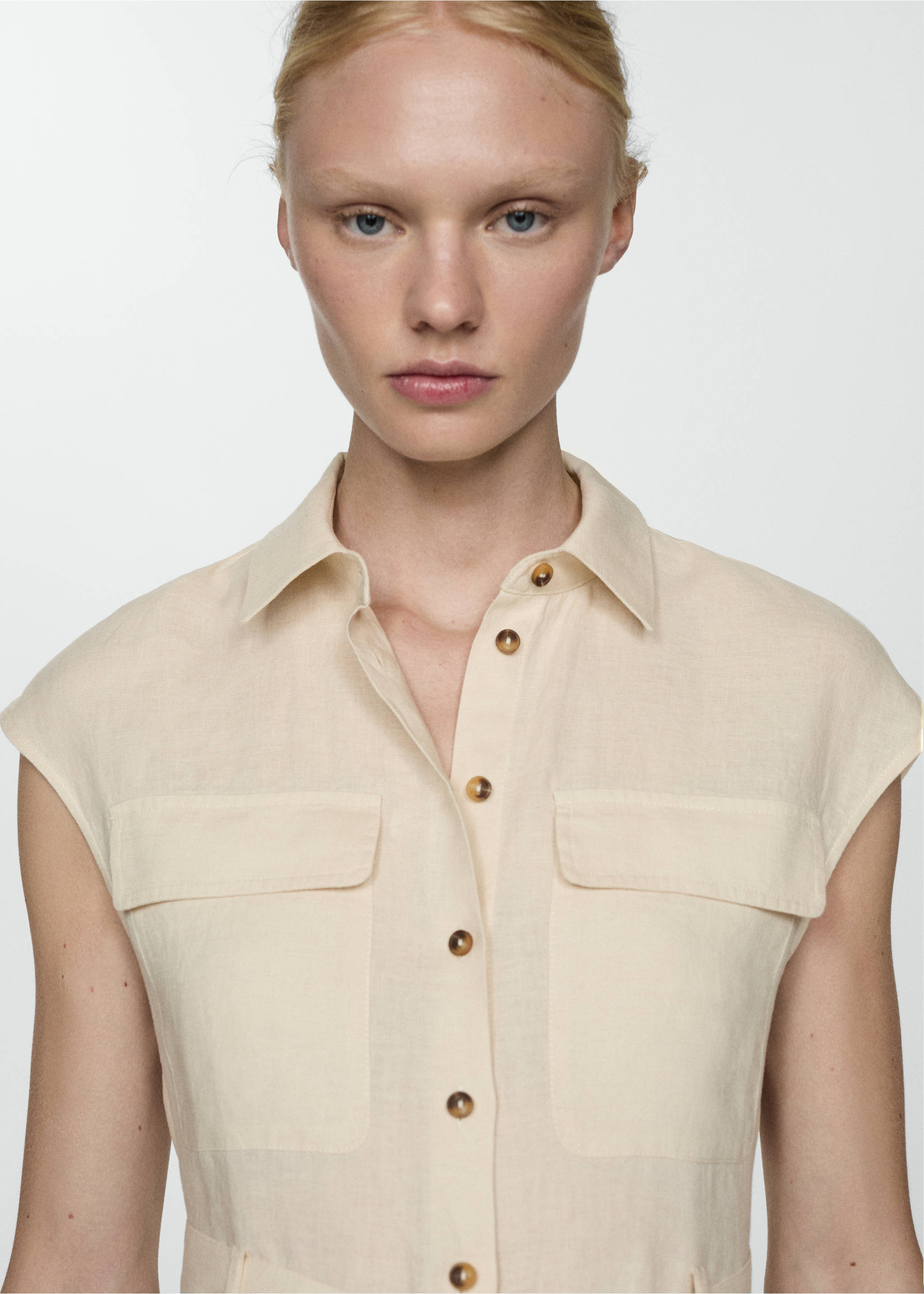 100% linen shirty dress - Details of the article 1, Sand. Ref: 67017113-00.