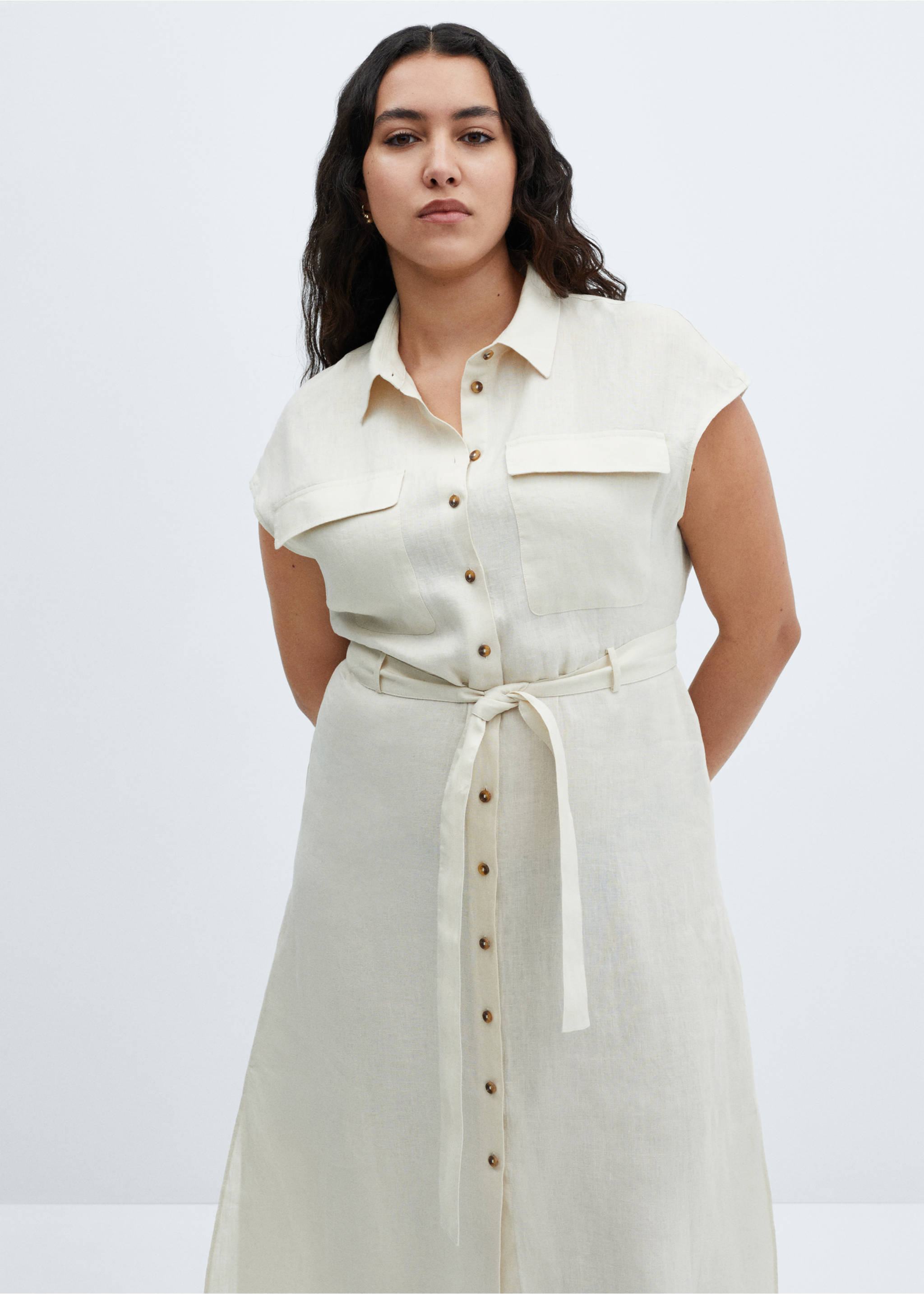 100% linen shirty dress - Details of the article 5, Sand. Ref: 67017113-00.