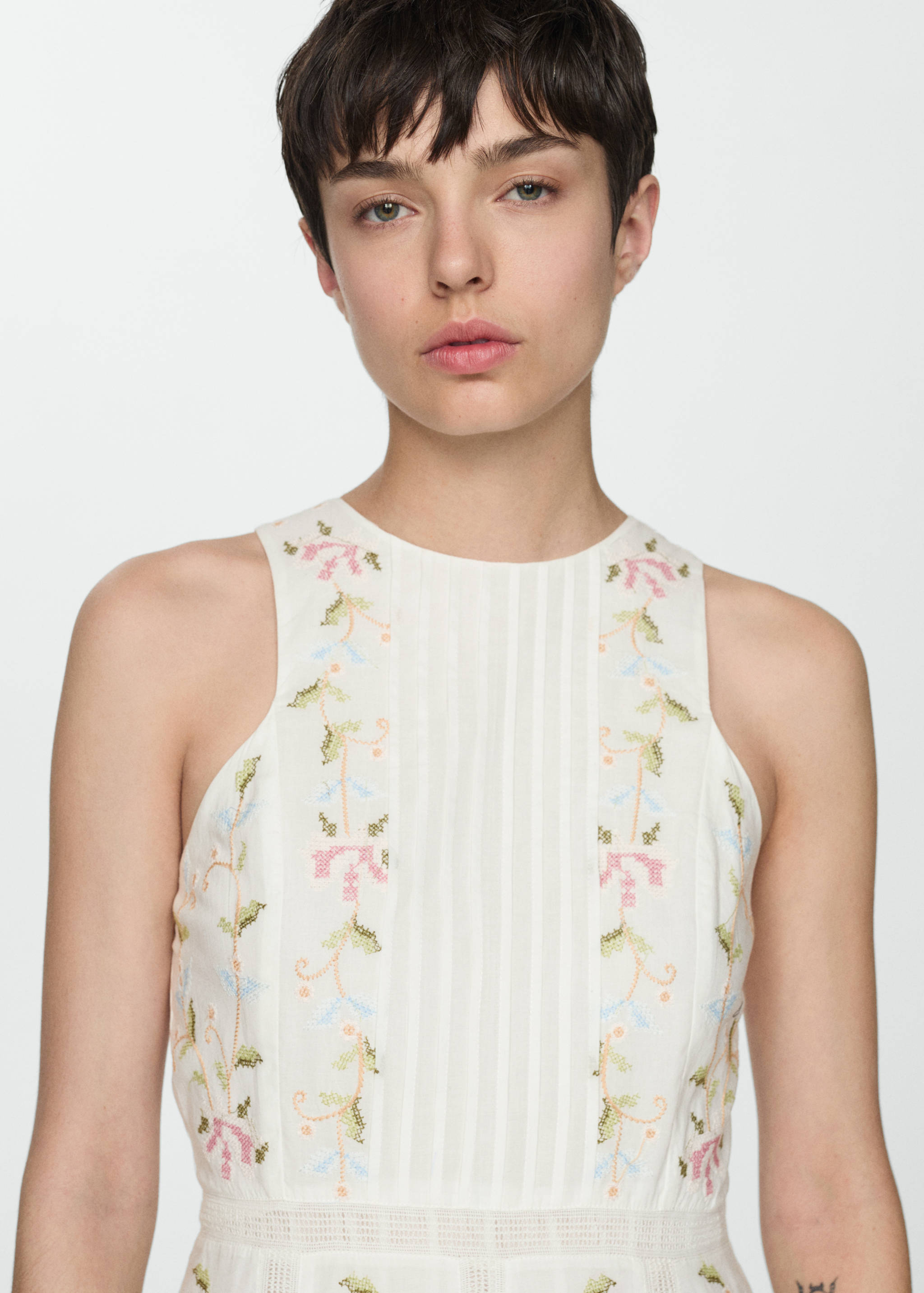 Embroidered cotton dress - Details of the article 1