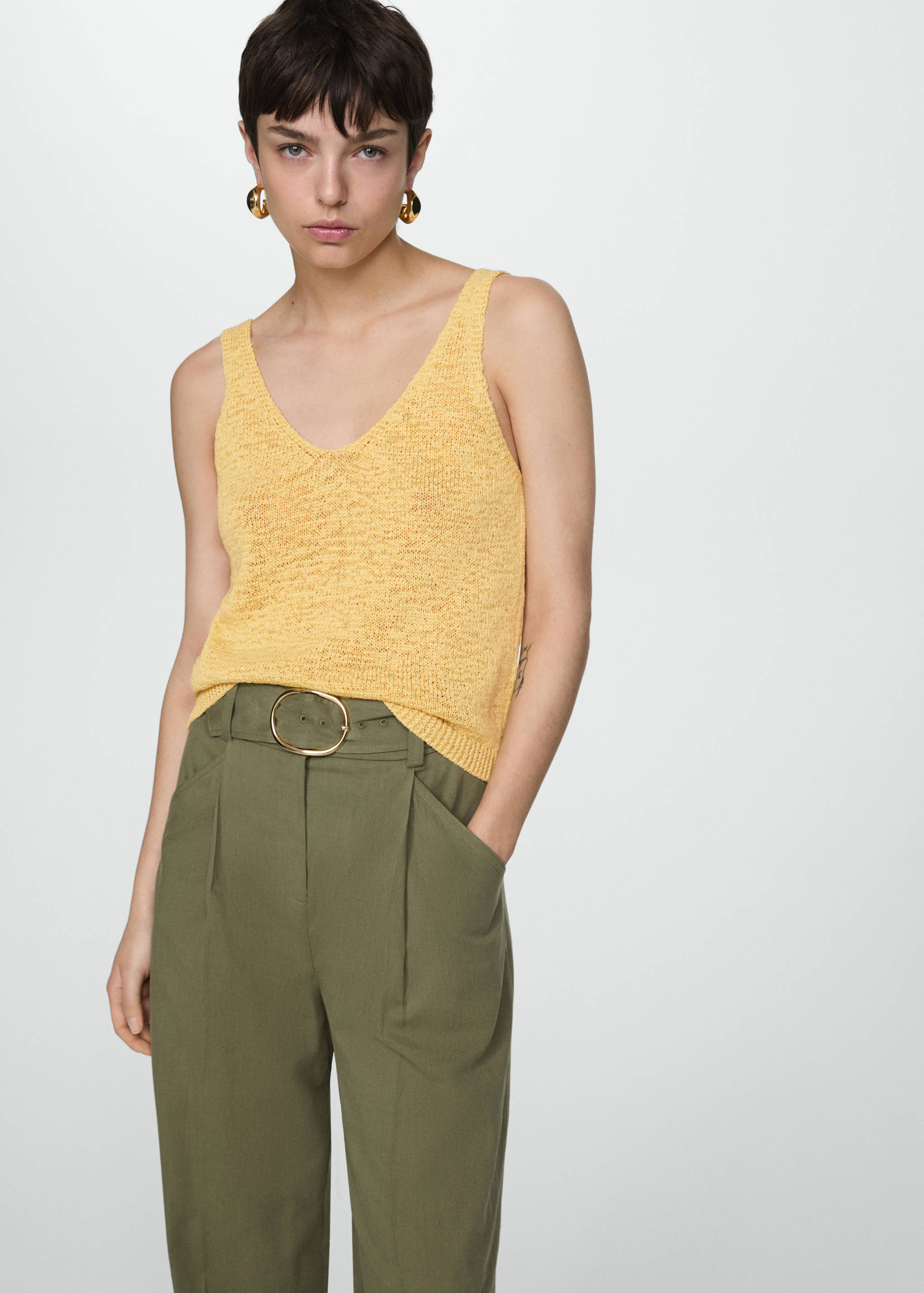 V-neck knitted top - Medium plane