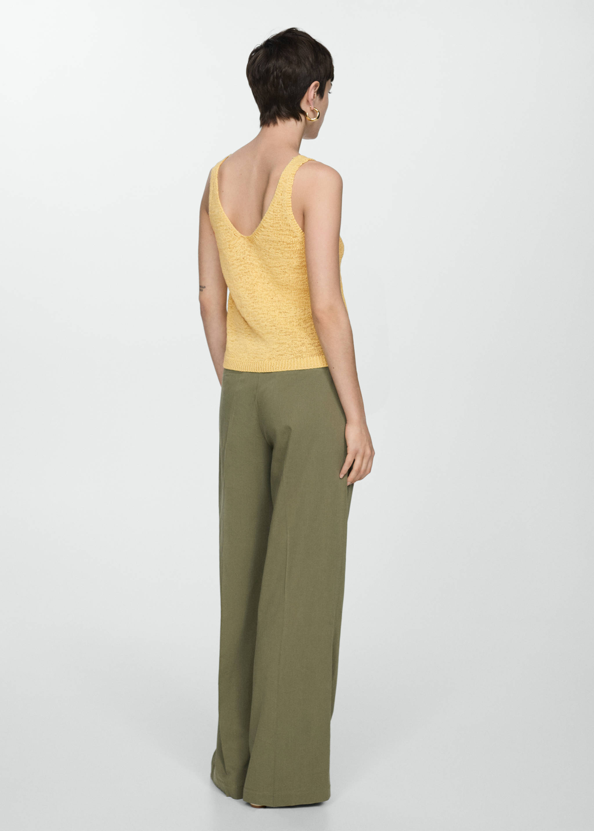 V-neck knitted top - Reverse of the article