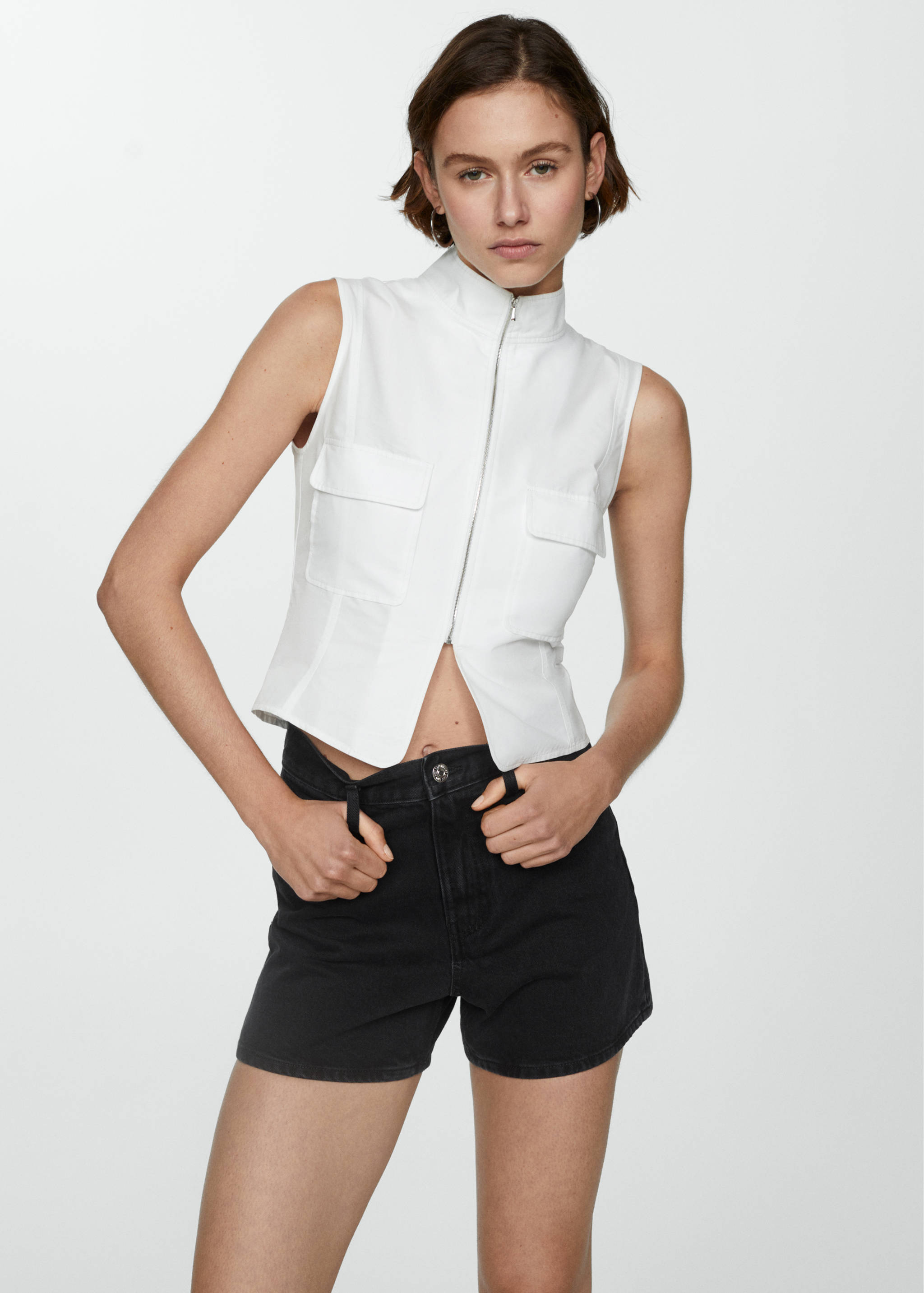 High-rise denim shorts - Details of the article 1