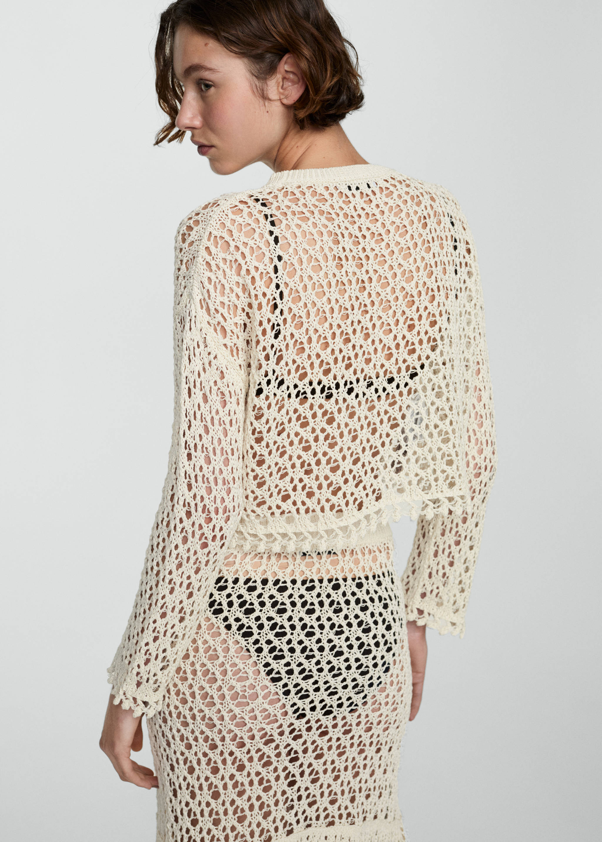 Cotton crochet sweater - Reverse of the article