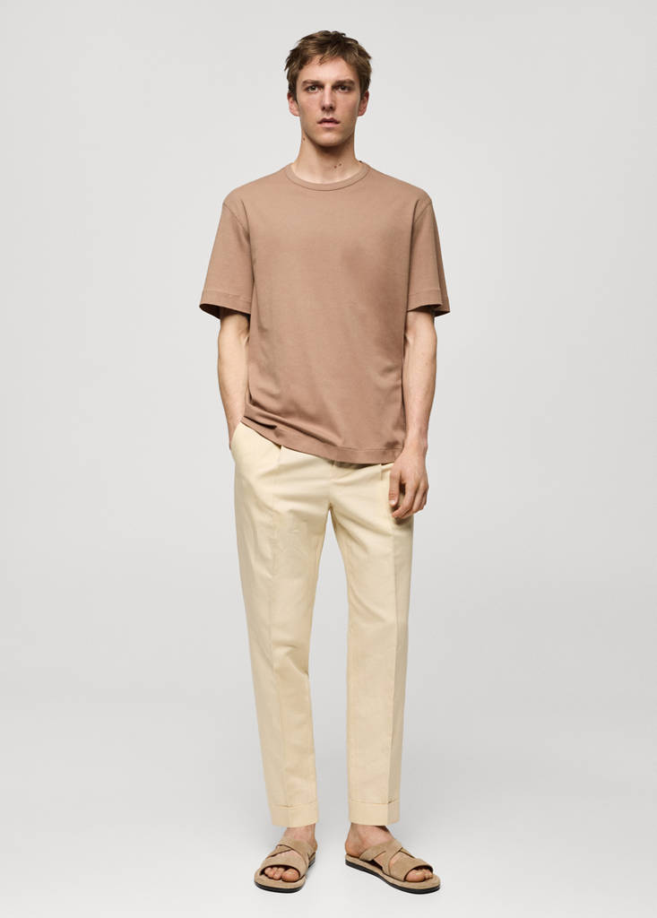 100% cotton slim-fit t-shirt