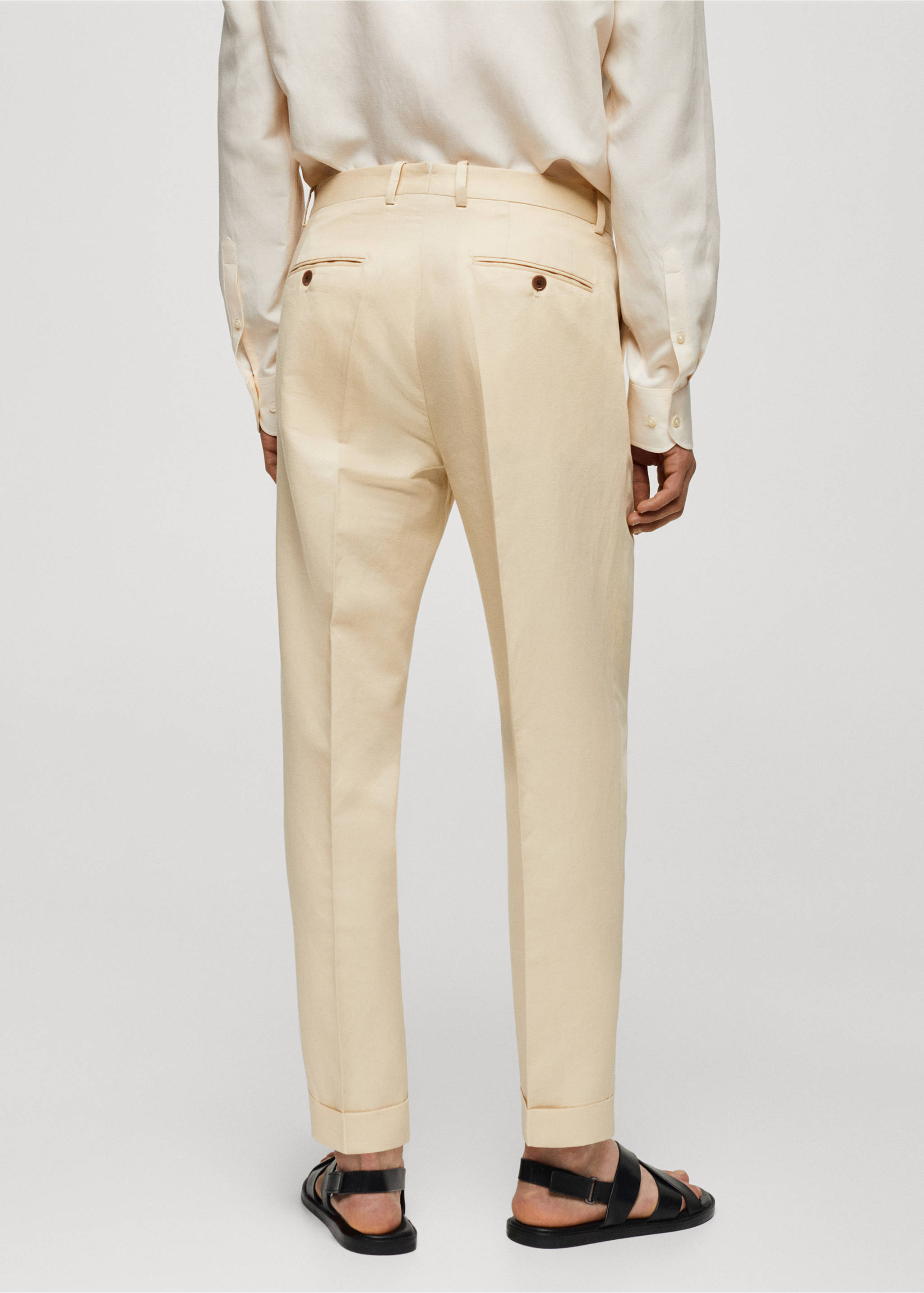 Cotton linen suit trousers with pleats - Reverse of the article, Pastel Yellow. Ref: 67018271-00.