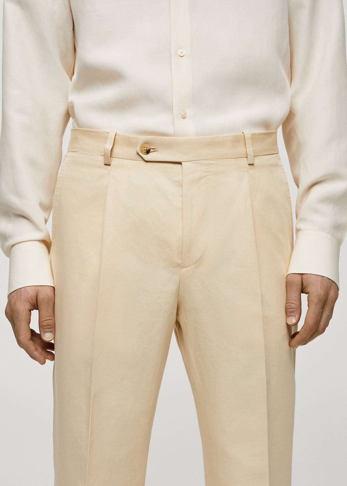 Cotton linen suit trousers with pleats — Pastel Yellow
