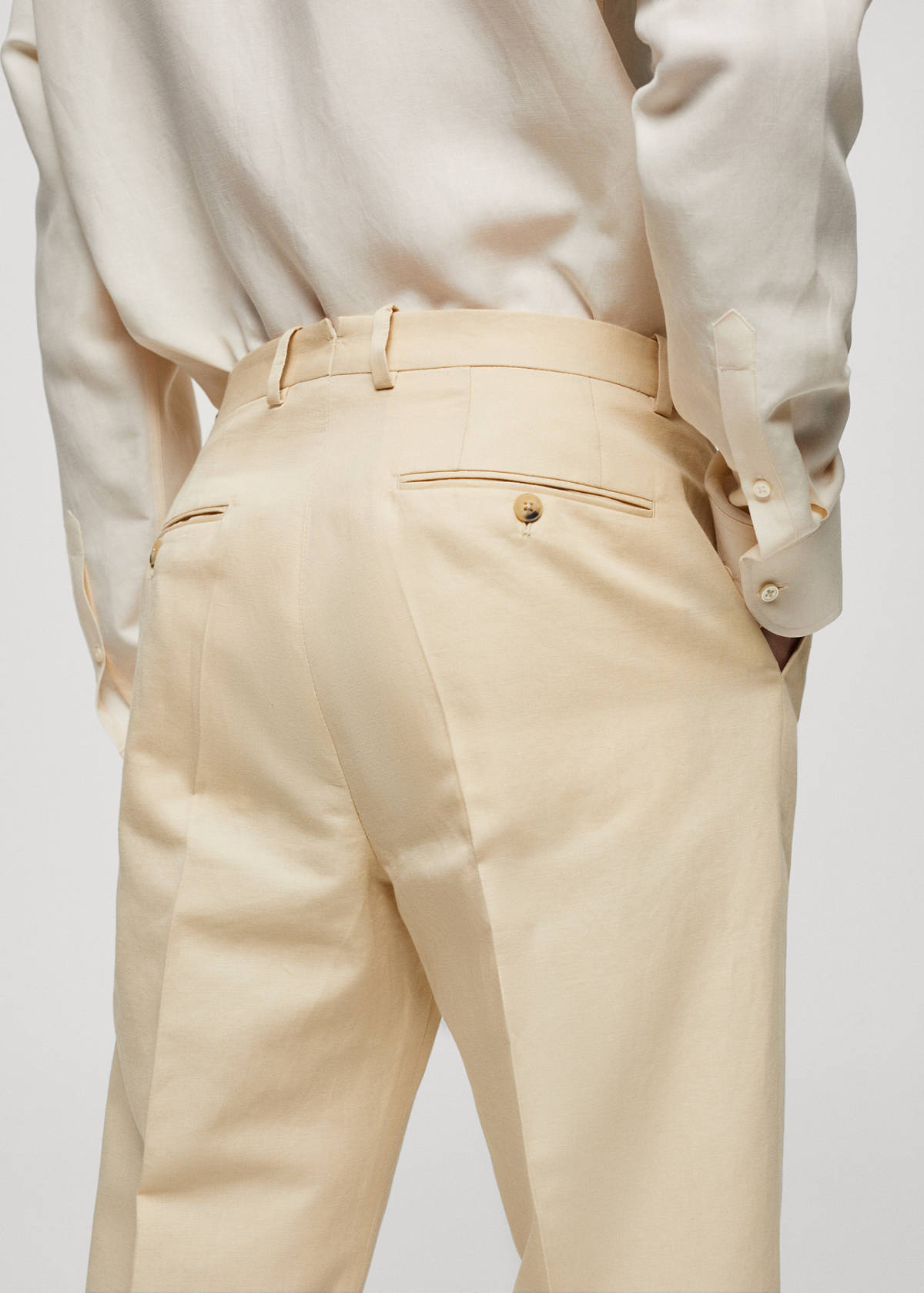 Cotton linen suit trousers with pleats — Pastel Yellow