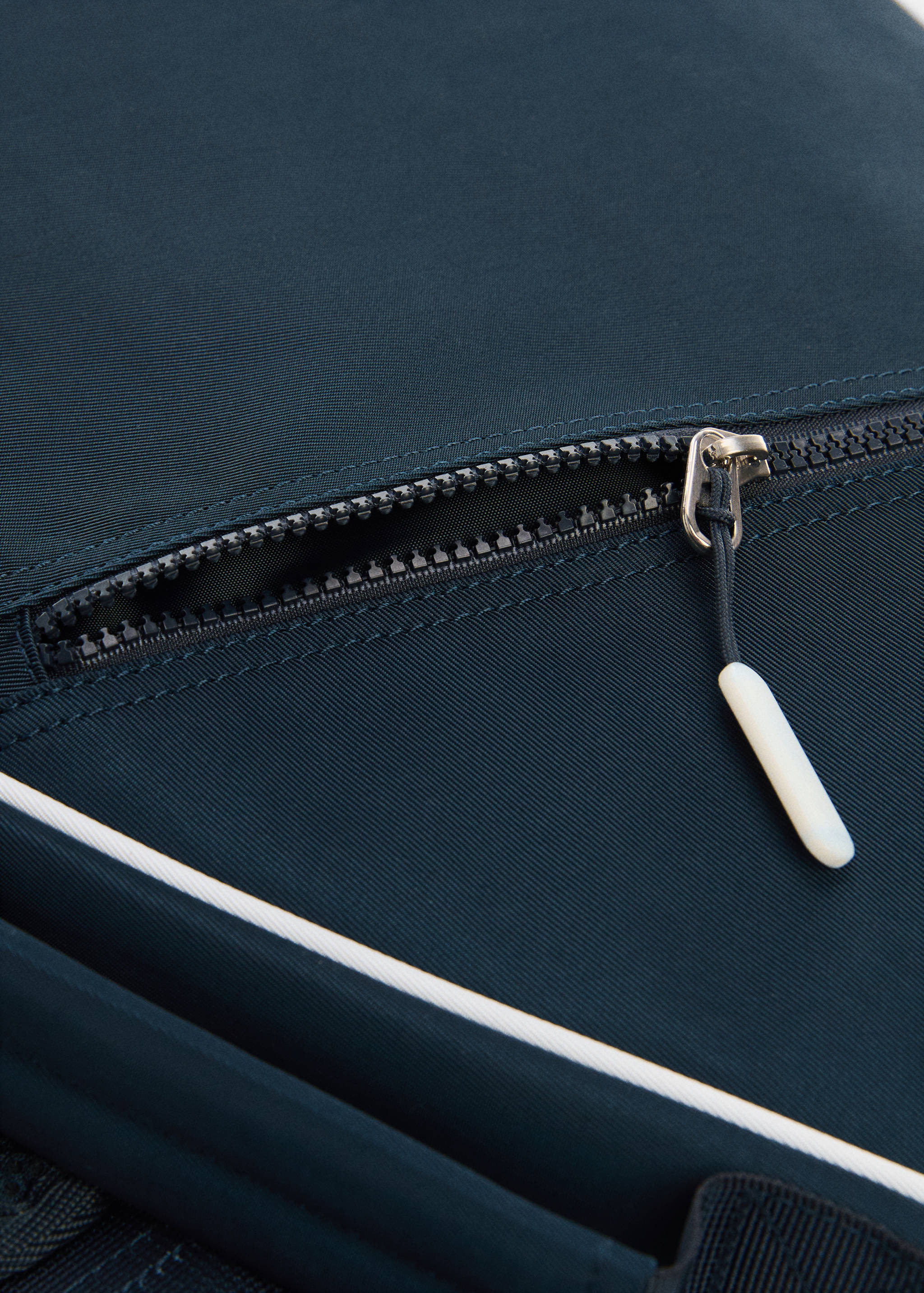 Racquet case with logo - Details of the article 3