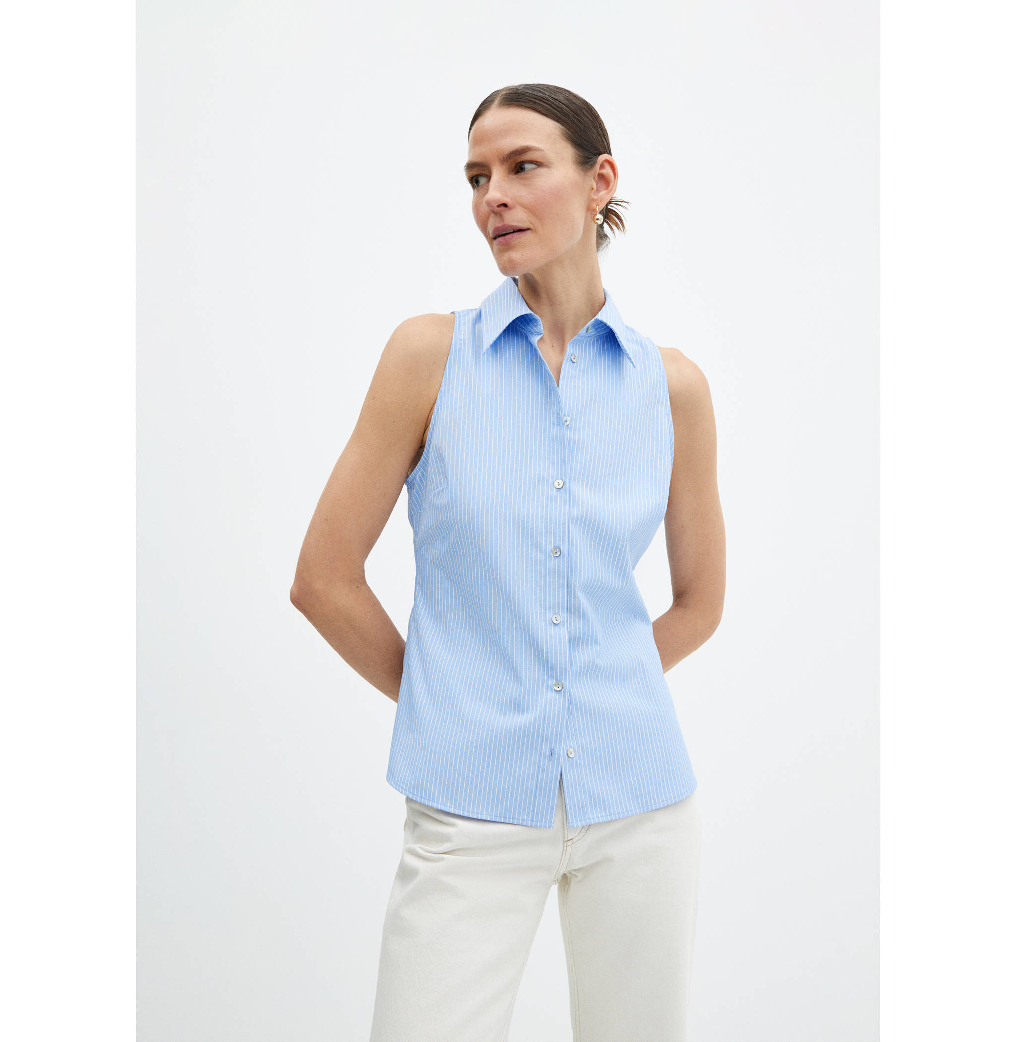 Camisa sin mangas rayas - Plano medio