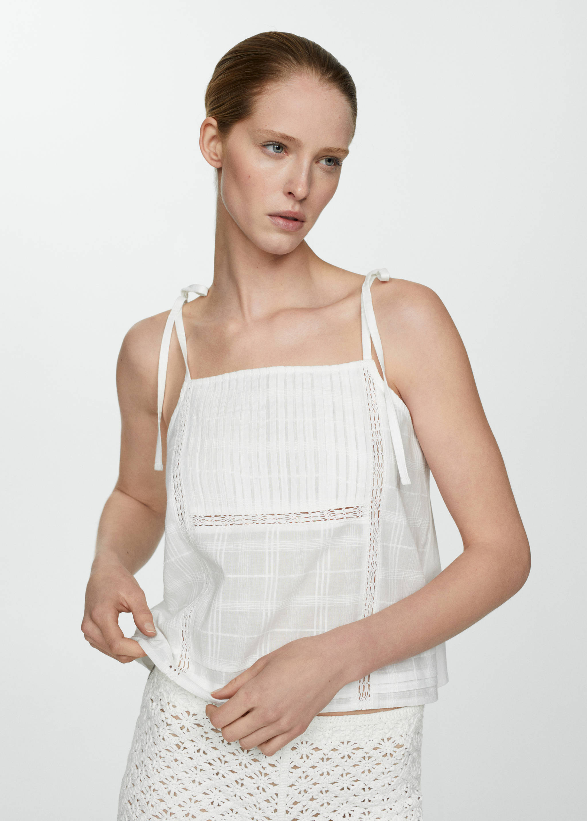 Top bordado algodón - Plano medio