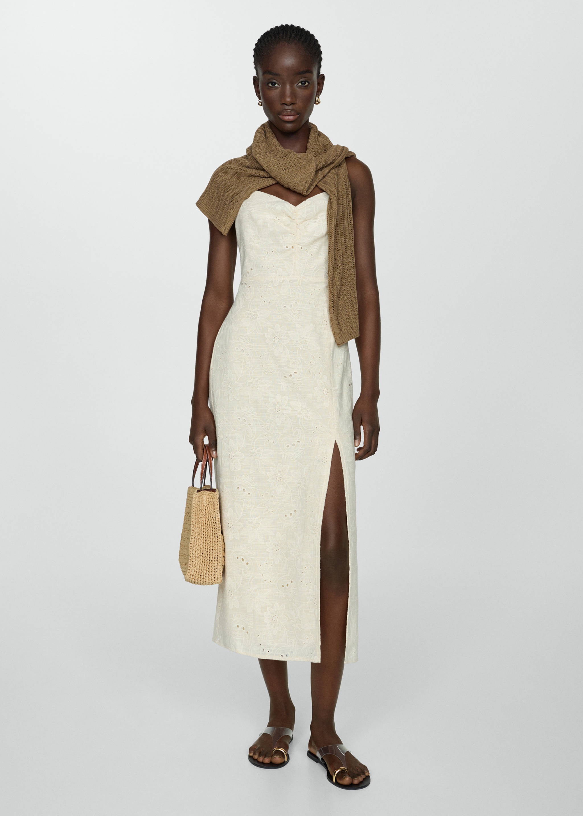 Embroidered dress with side slit - General plane