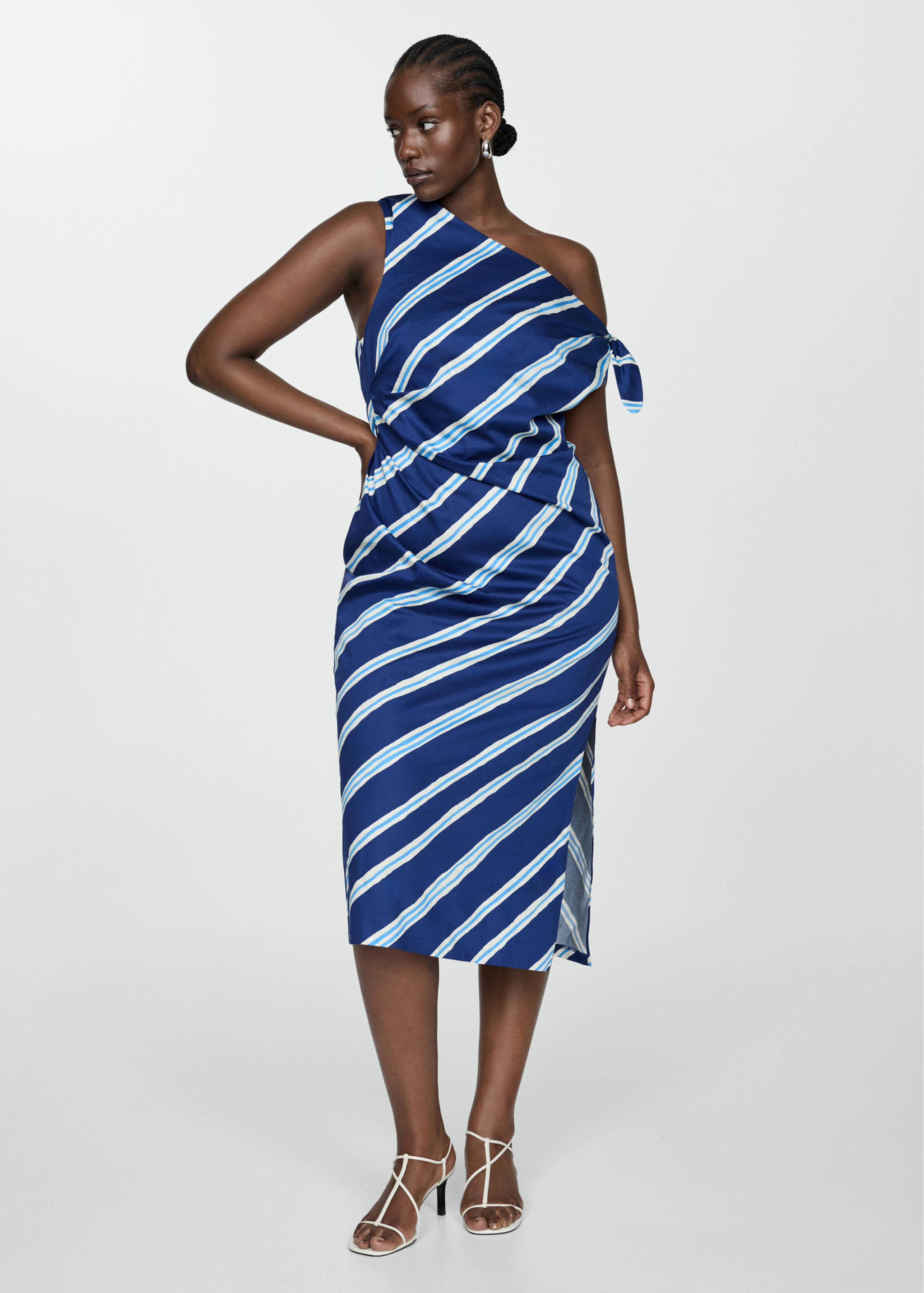 Striped dress with bare shoulders - Details of the article 3